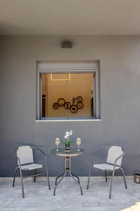 One-Bedroom House photo 3