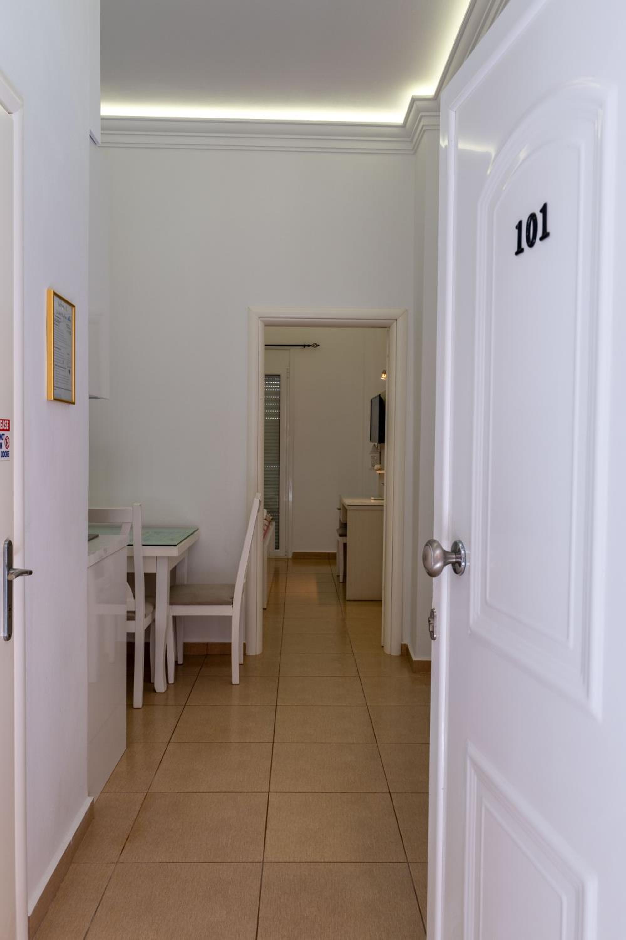 King Suite with Sea View photo 1