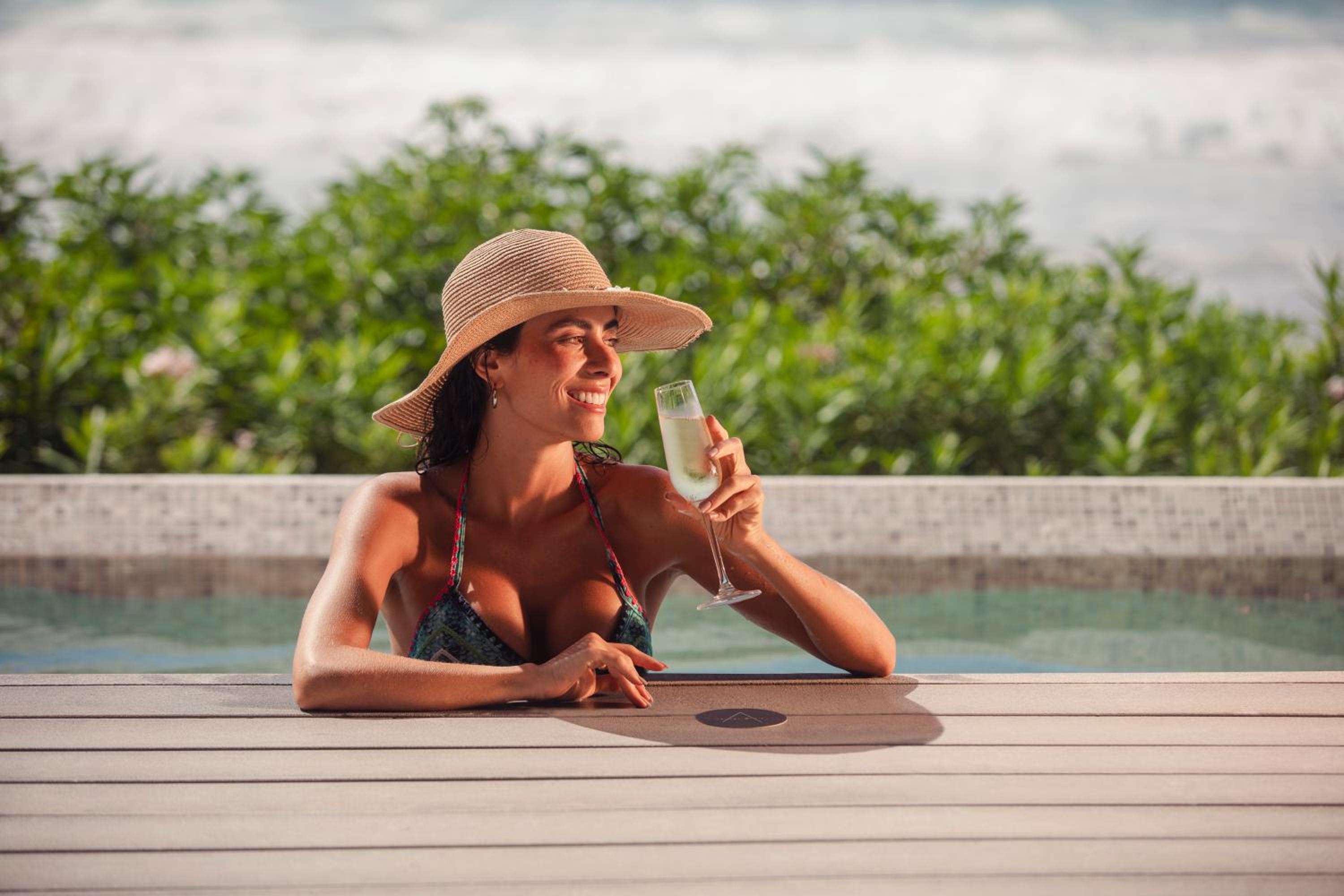 Beachfront Pool Villa photo 3