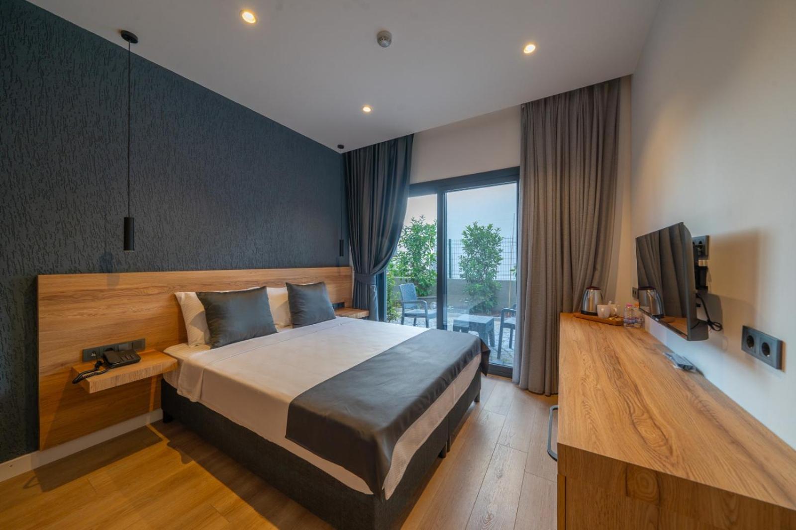 Deluxe Double Room with Balcony