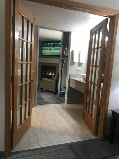 King Room with Spa Bath photo 3