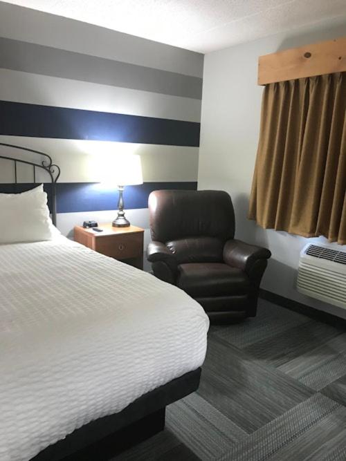 Queen Room - Disability Access photo 1