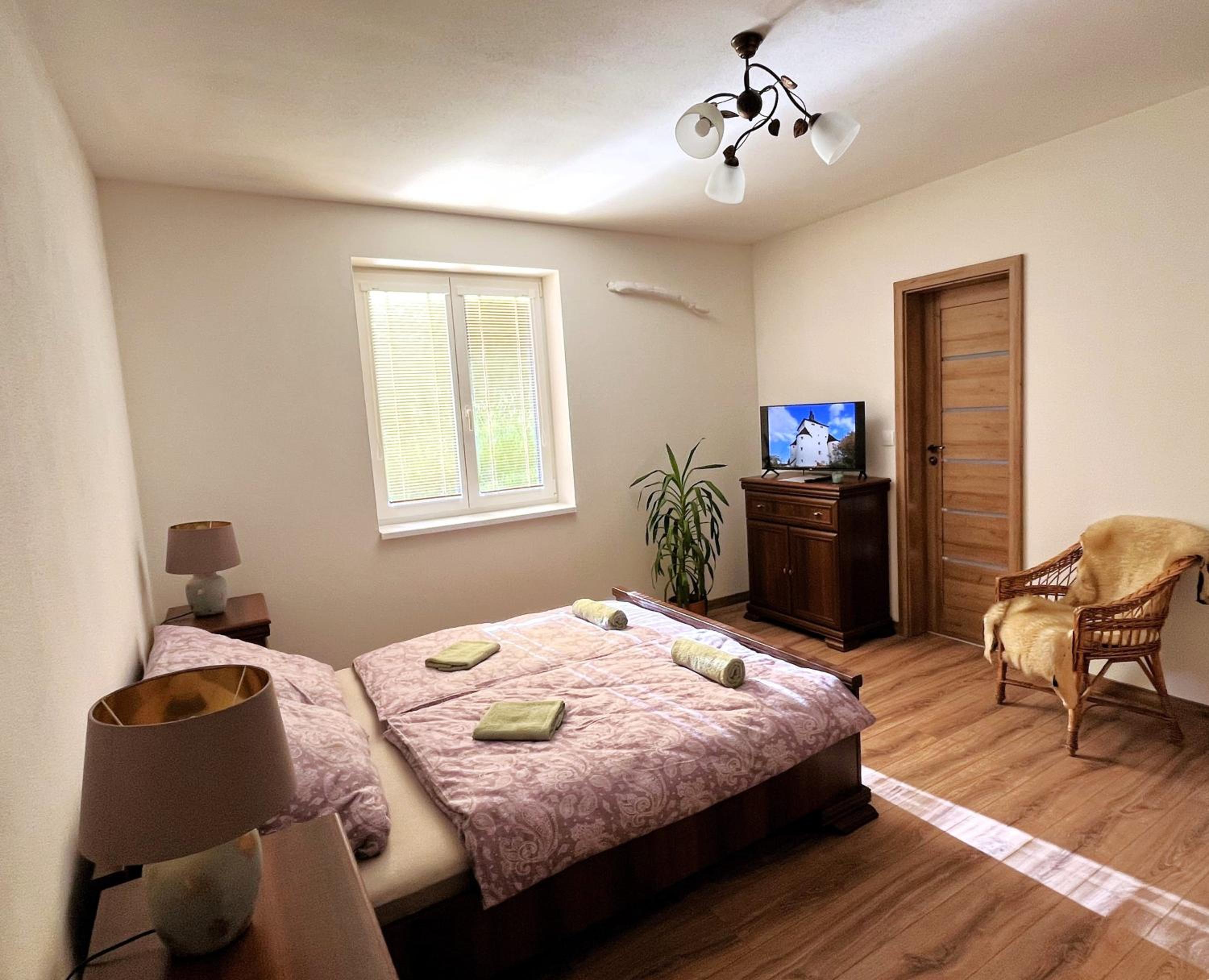 Deluxe Queen Room