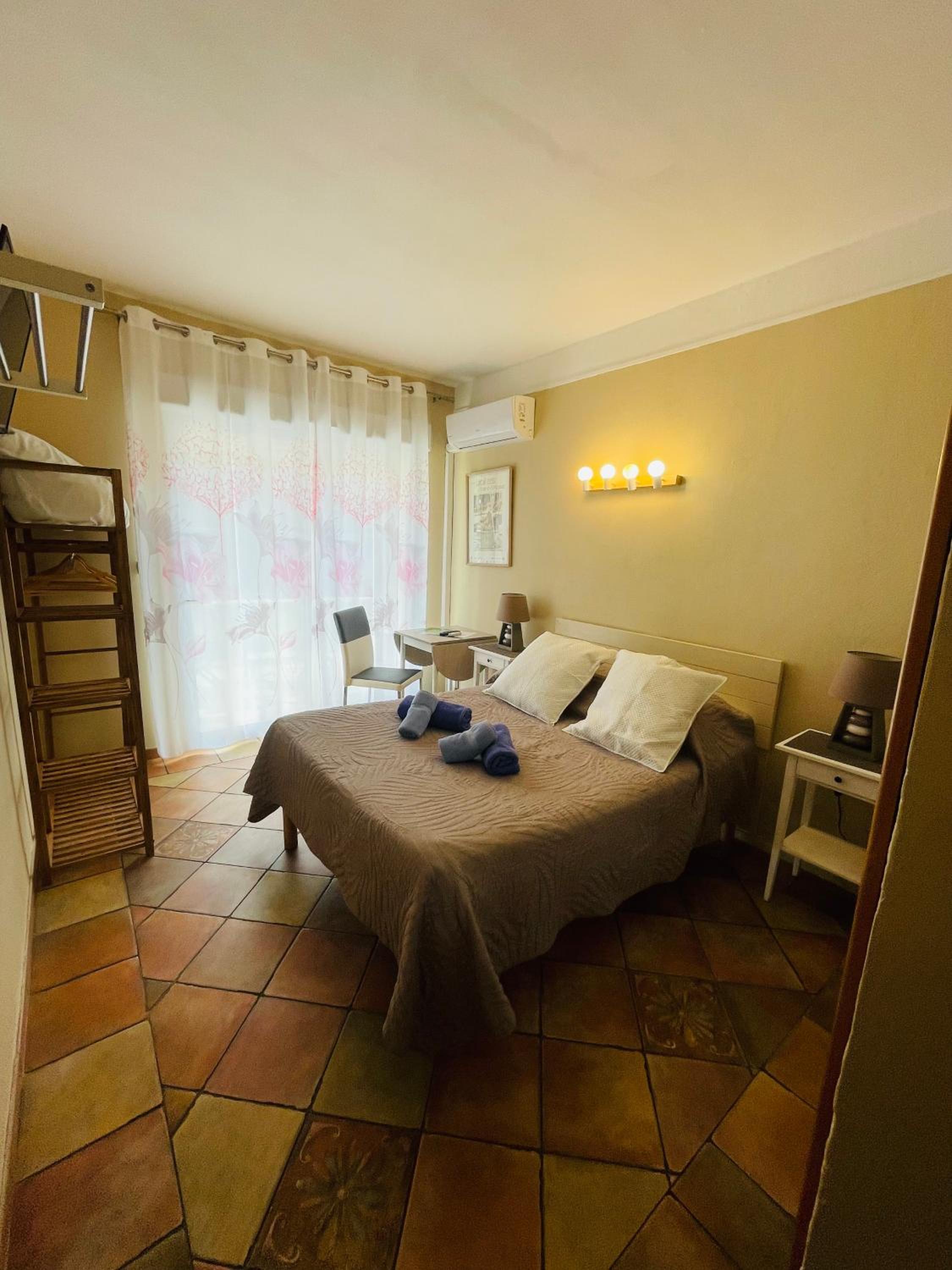Double Room photo 2