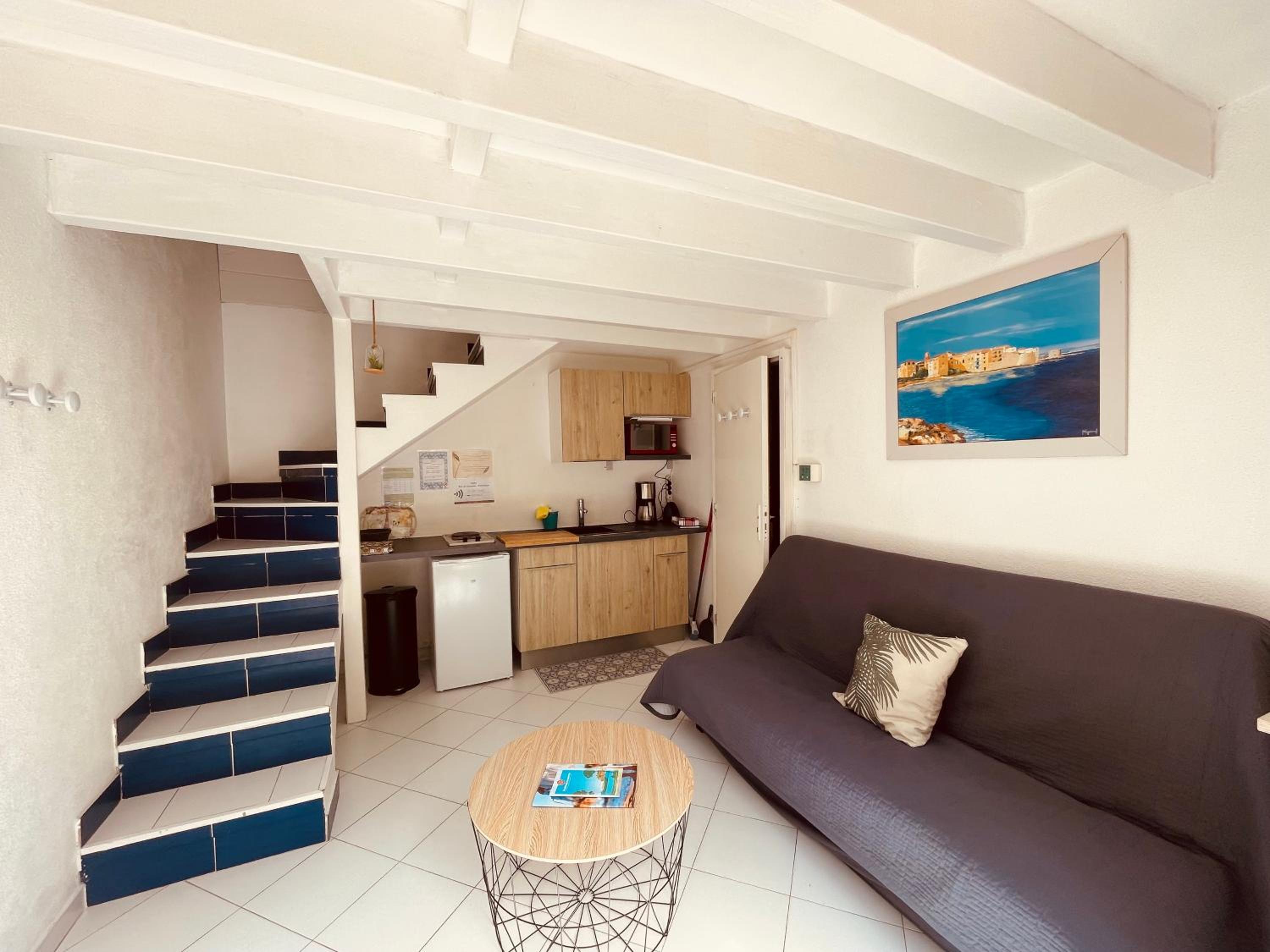 Duplex Apartment With Terrace photo 3