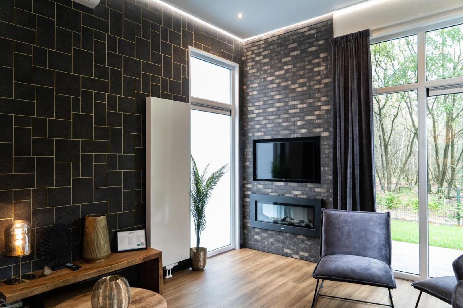 Three-Bedroom House photo 2