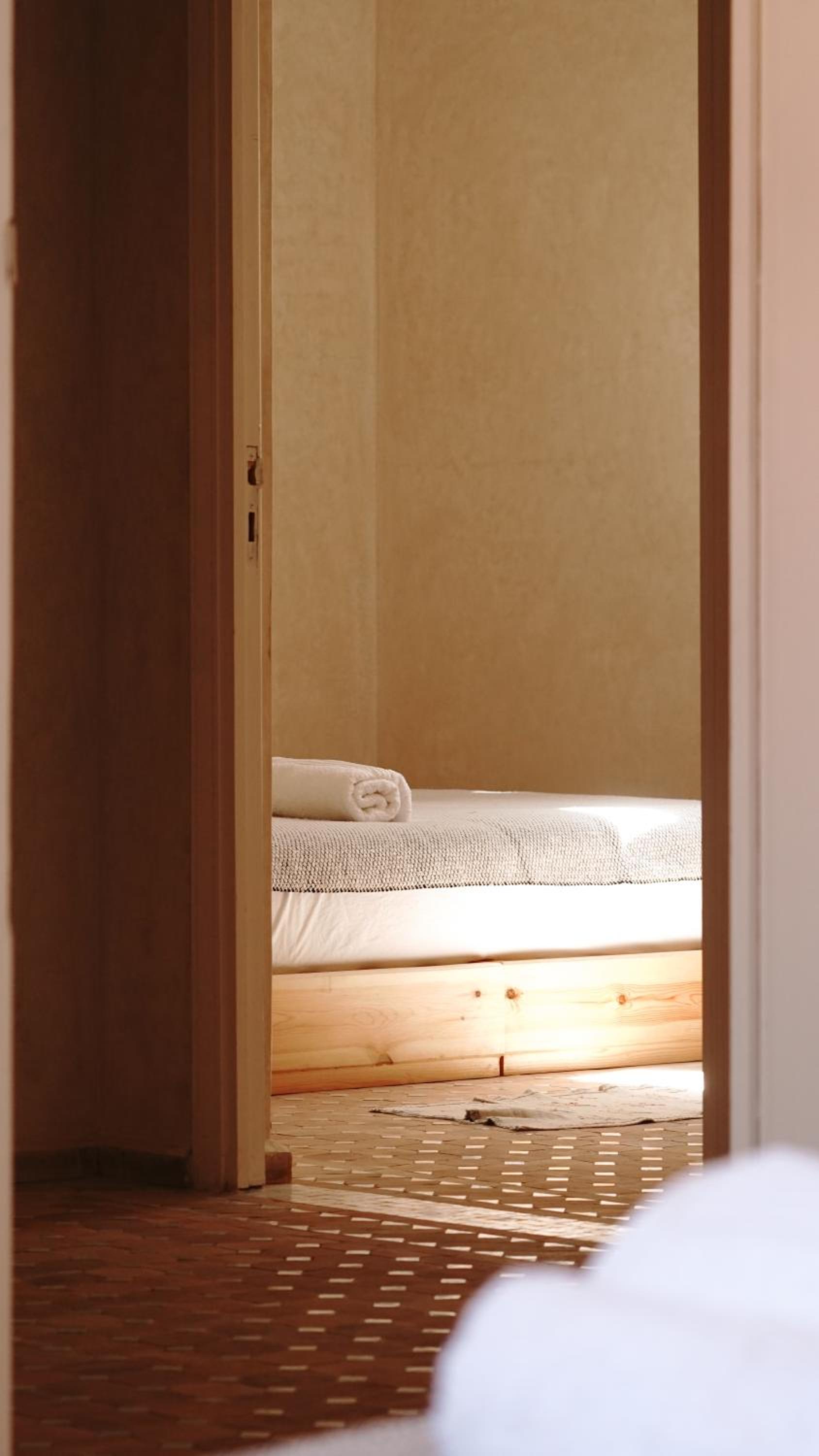 Double or Twin Room with Private Bathroom photo 2
