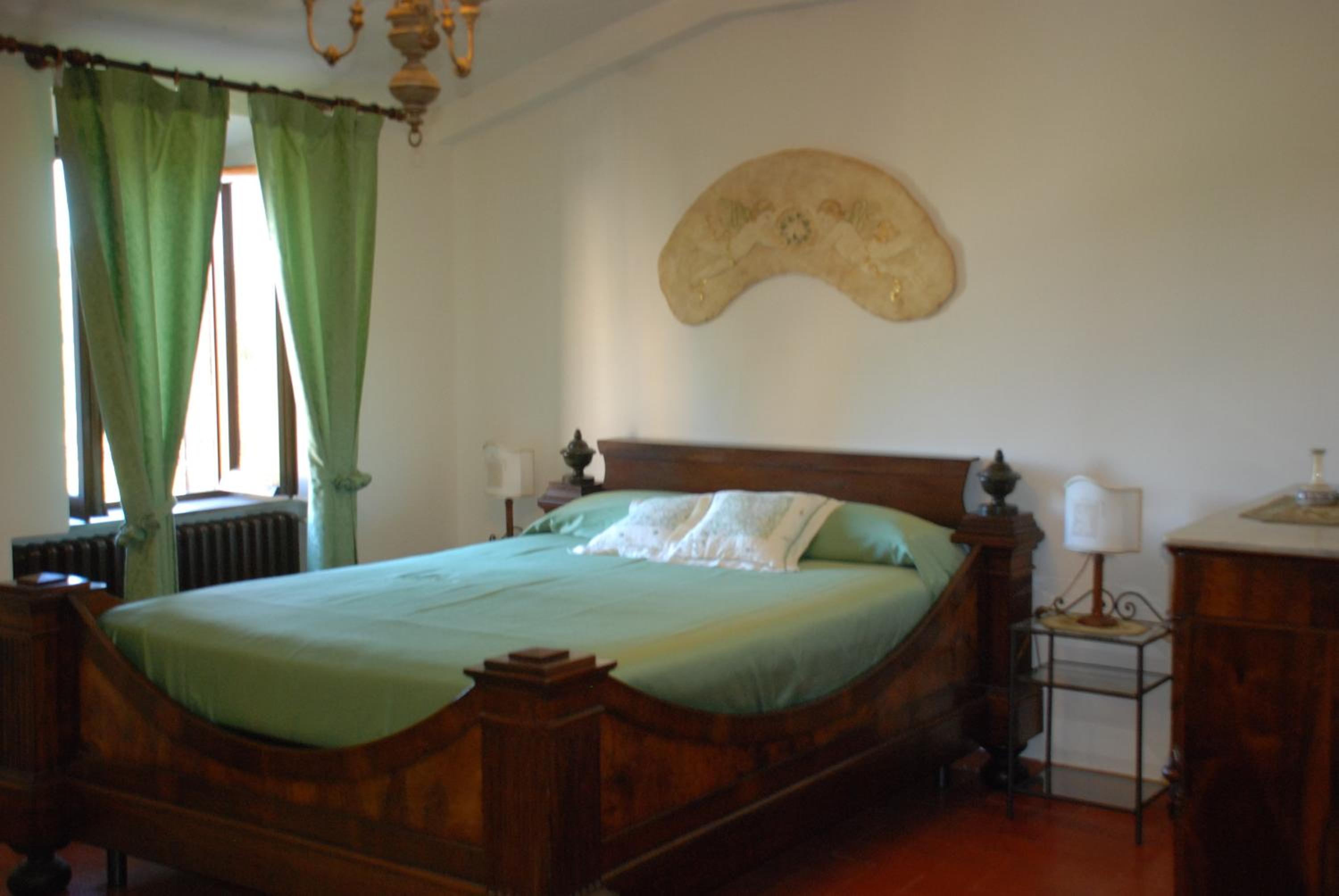 Triple Room with Private Bathroom photo 2