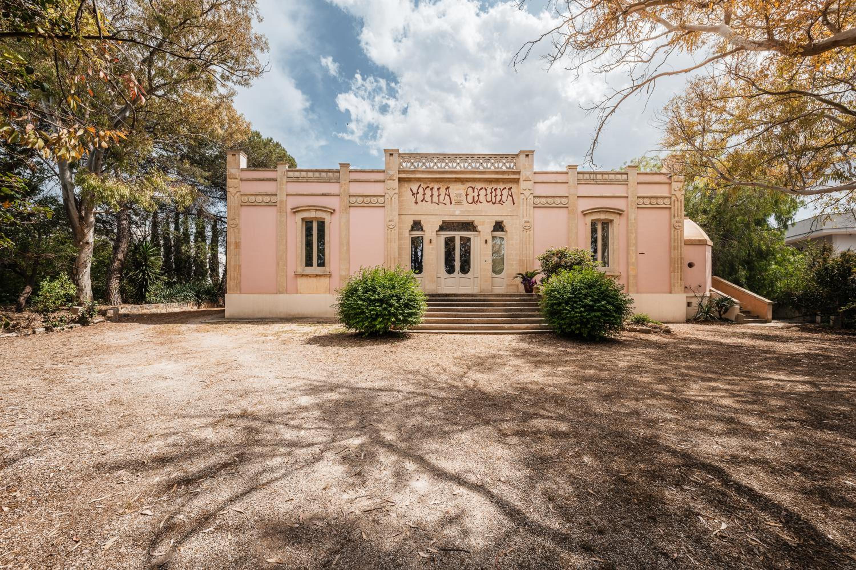 Four-Bedroom Villa photo 2