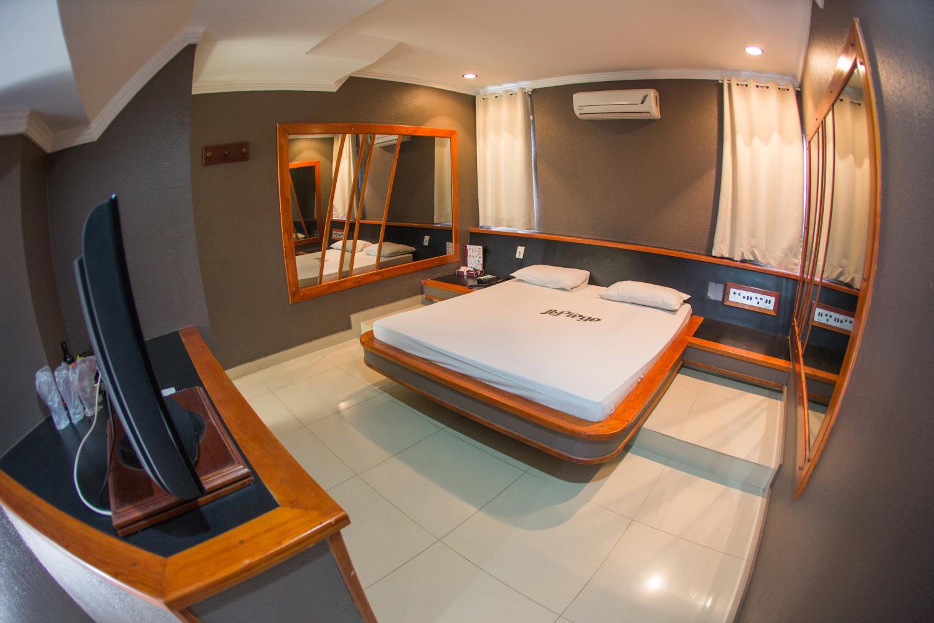 Standard Suite