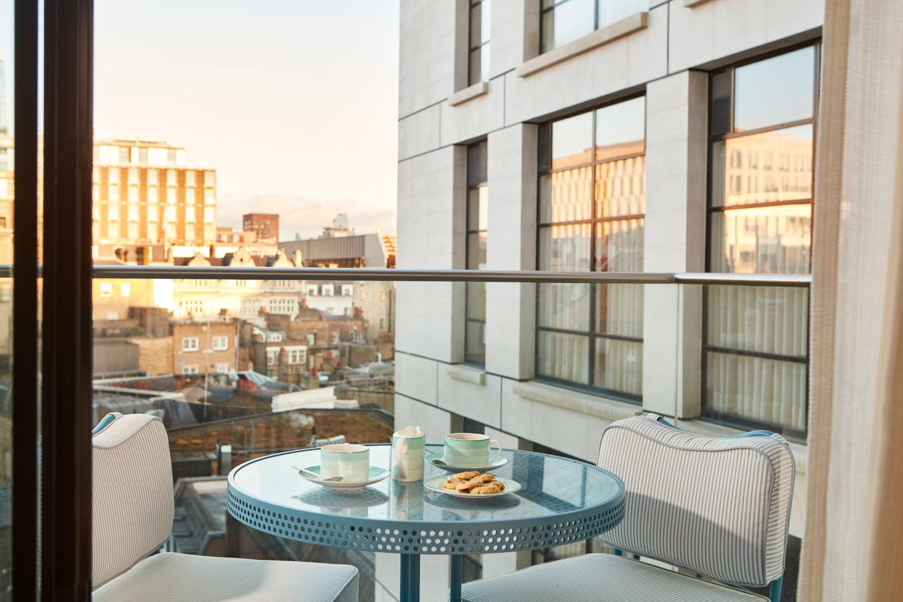 Claridge’s Balcony Room photo 3