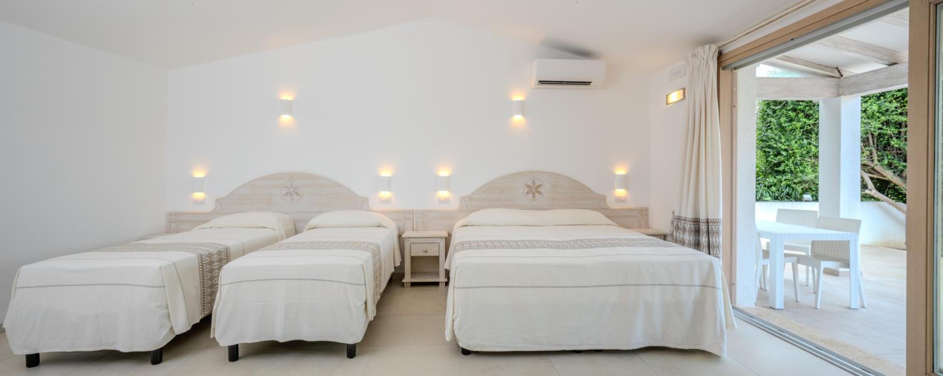 Deluxe Quadruple Room - Photo 1