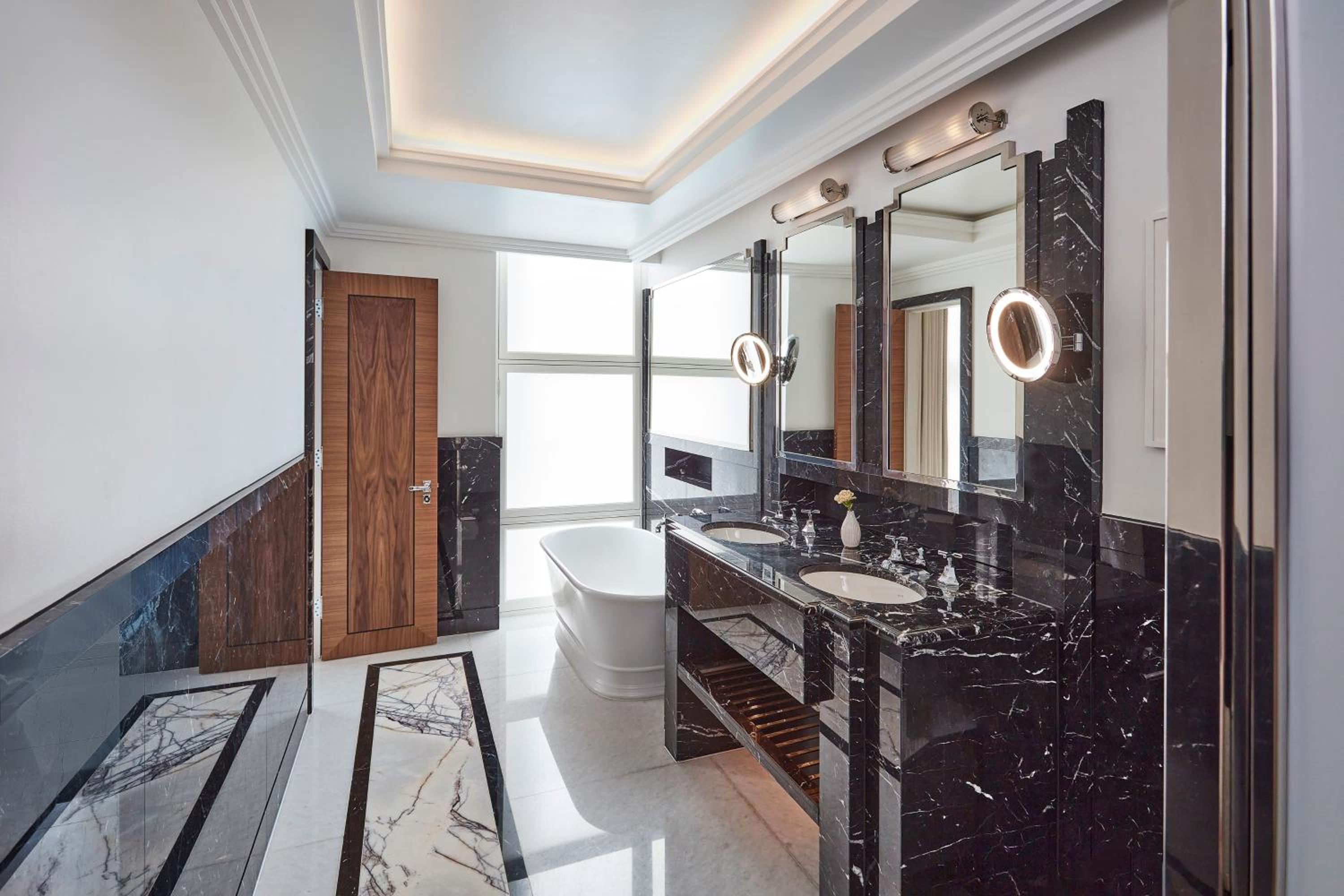 Claridge’s Studio photo 2