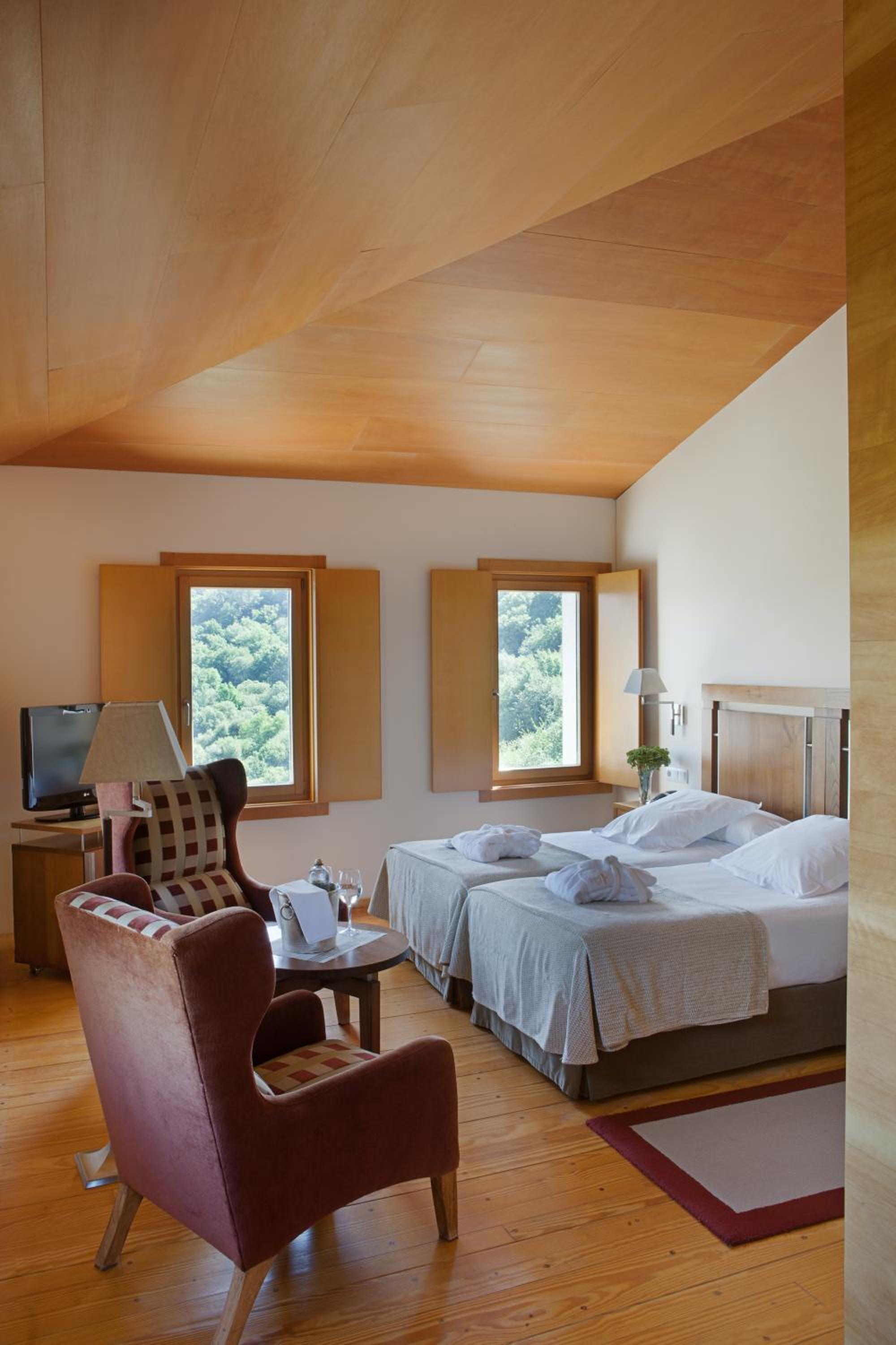 Habitación Doble Estándar (2 adultos + 1 niño)