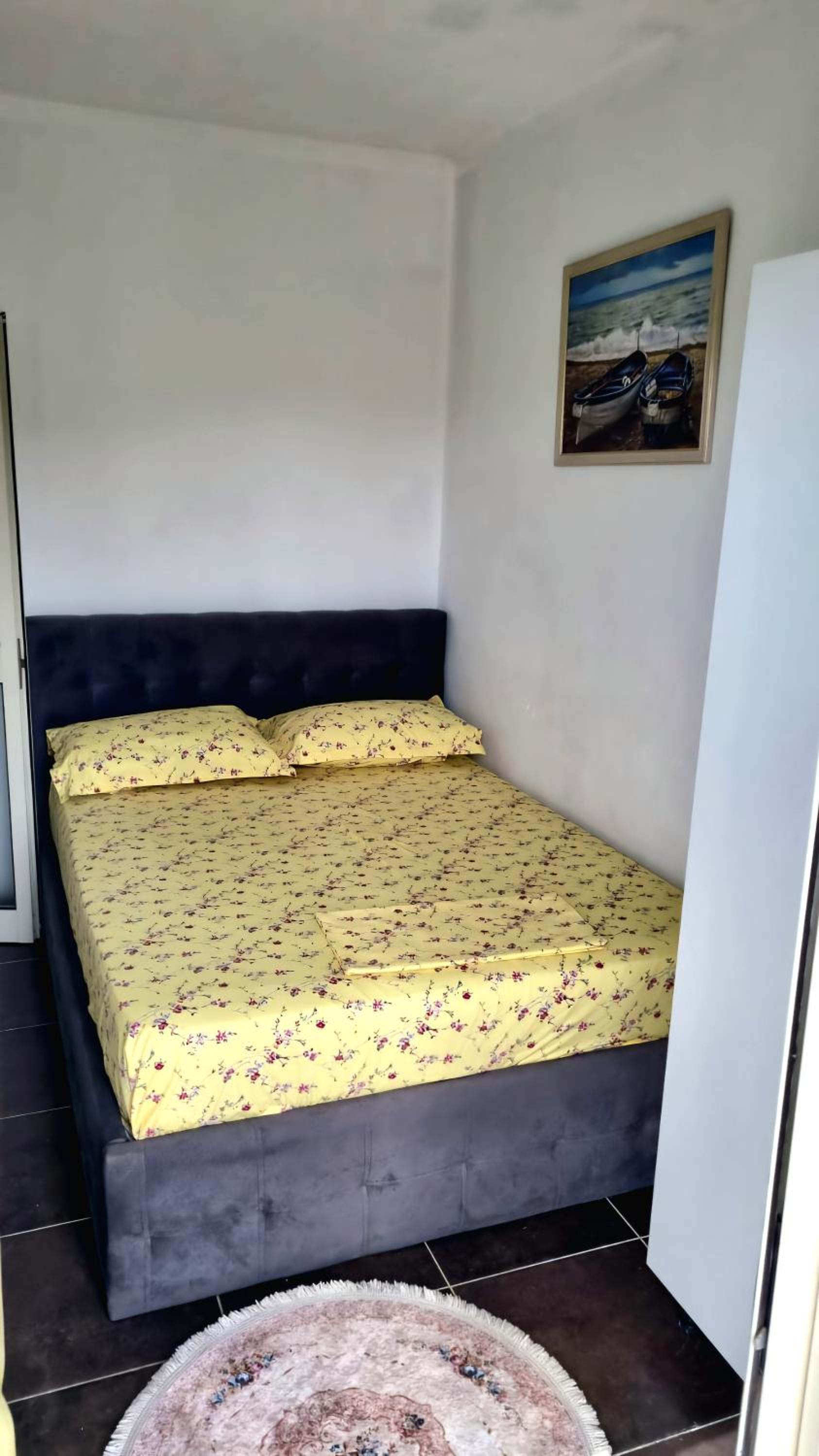 Two-Bedroom House photo 3