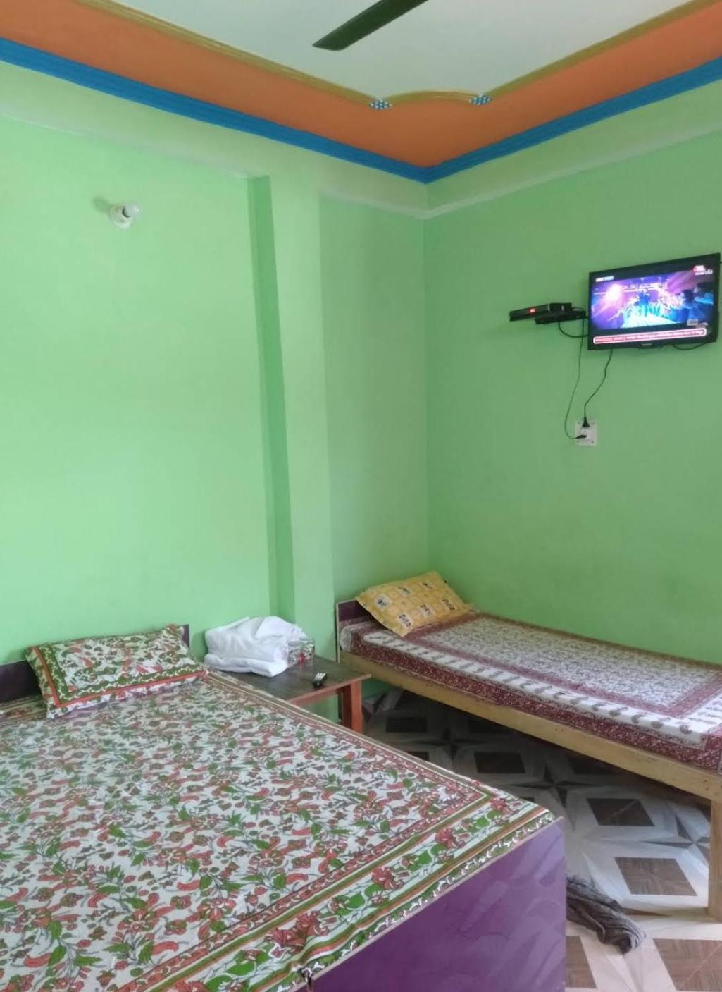 Triple Room With Private Bathroom photo 2