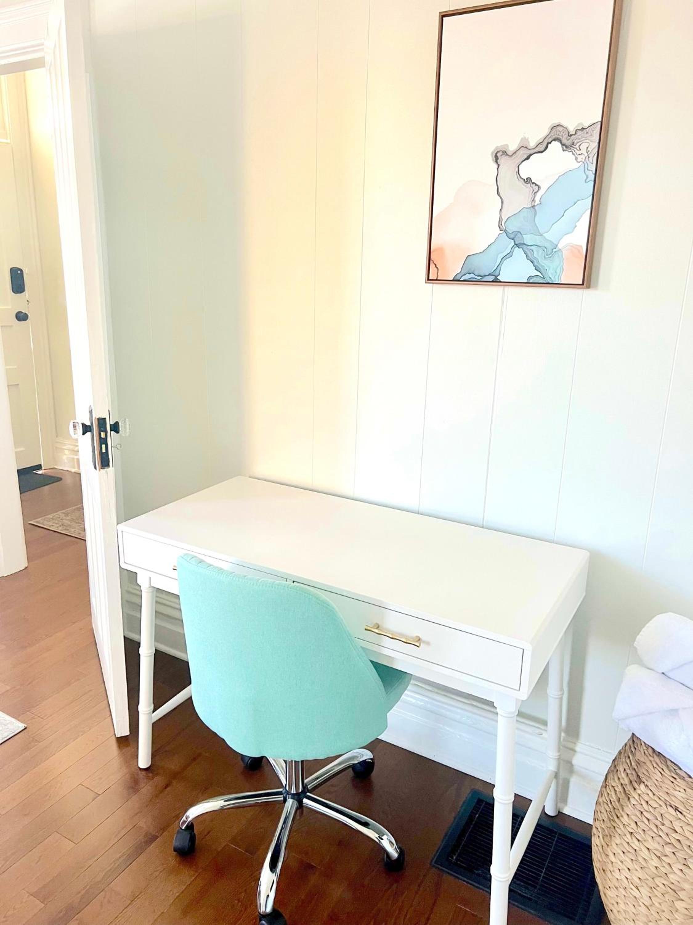 Apartment photo 2