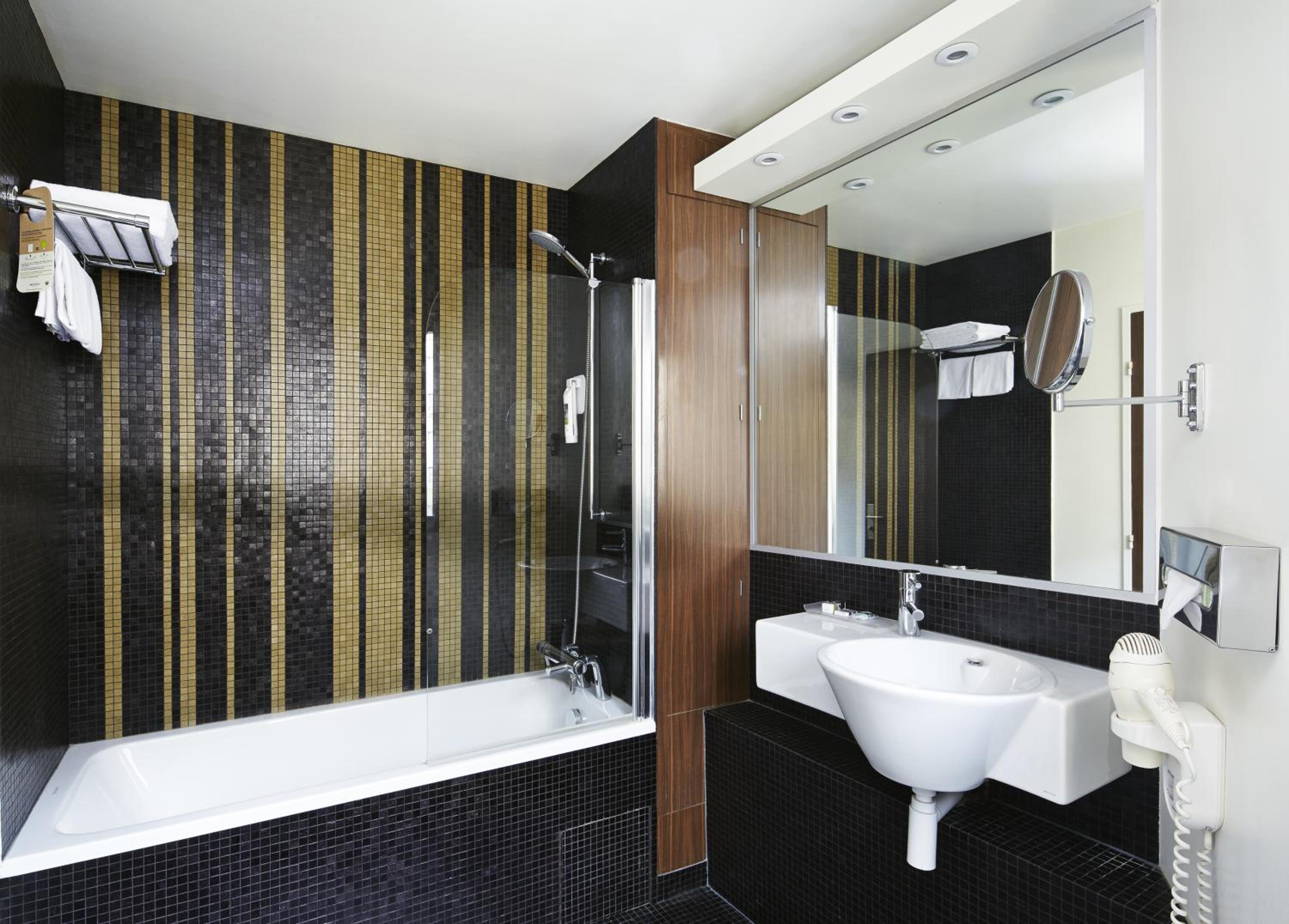 Two Adjacent Double Rooms  photo 2
