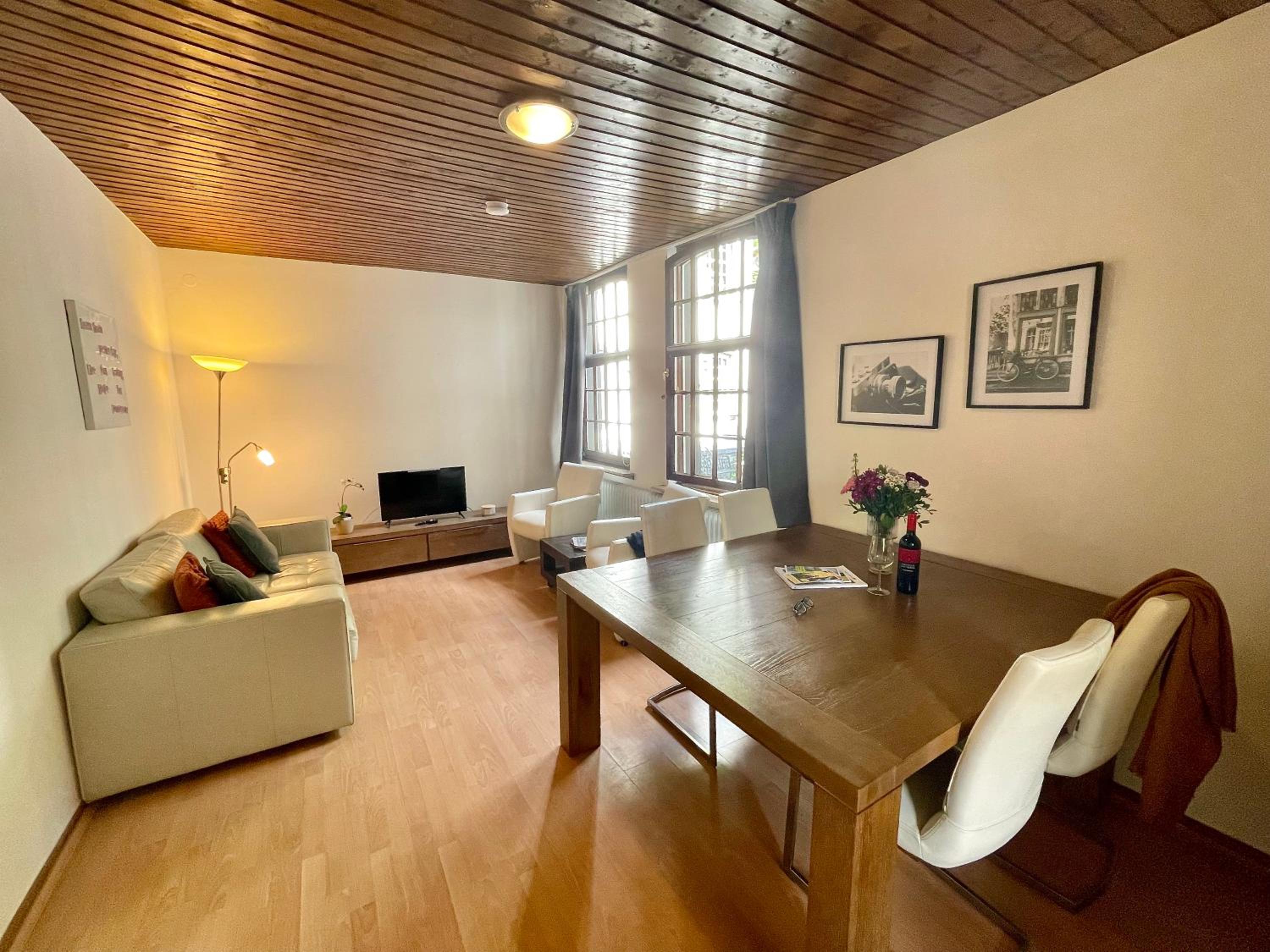 Two-Bedroom Apartment (4 Adults) - Höfen photo 1
