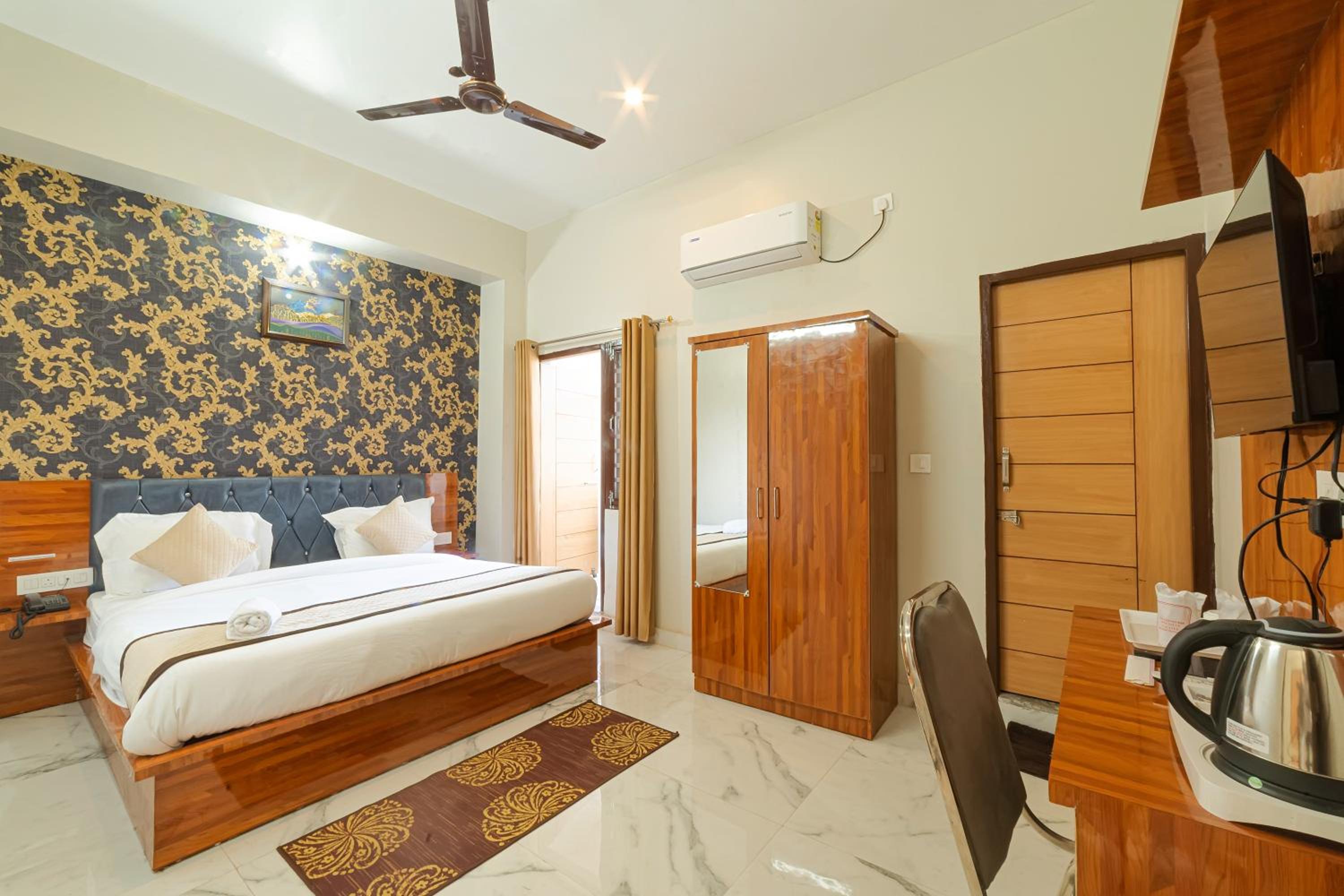 Double Room with Garden View