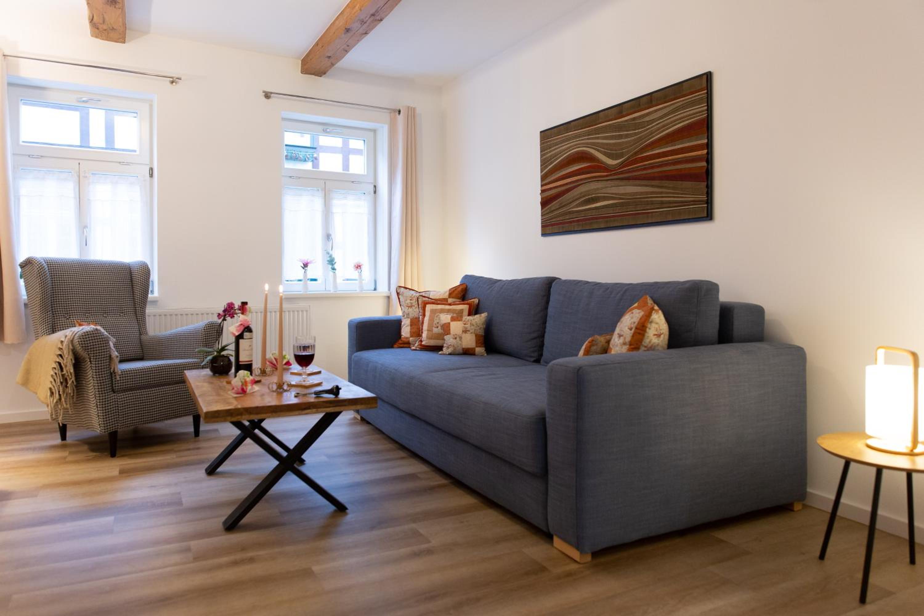 One-Bedroom Apartment photo 1
