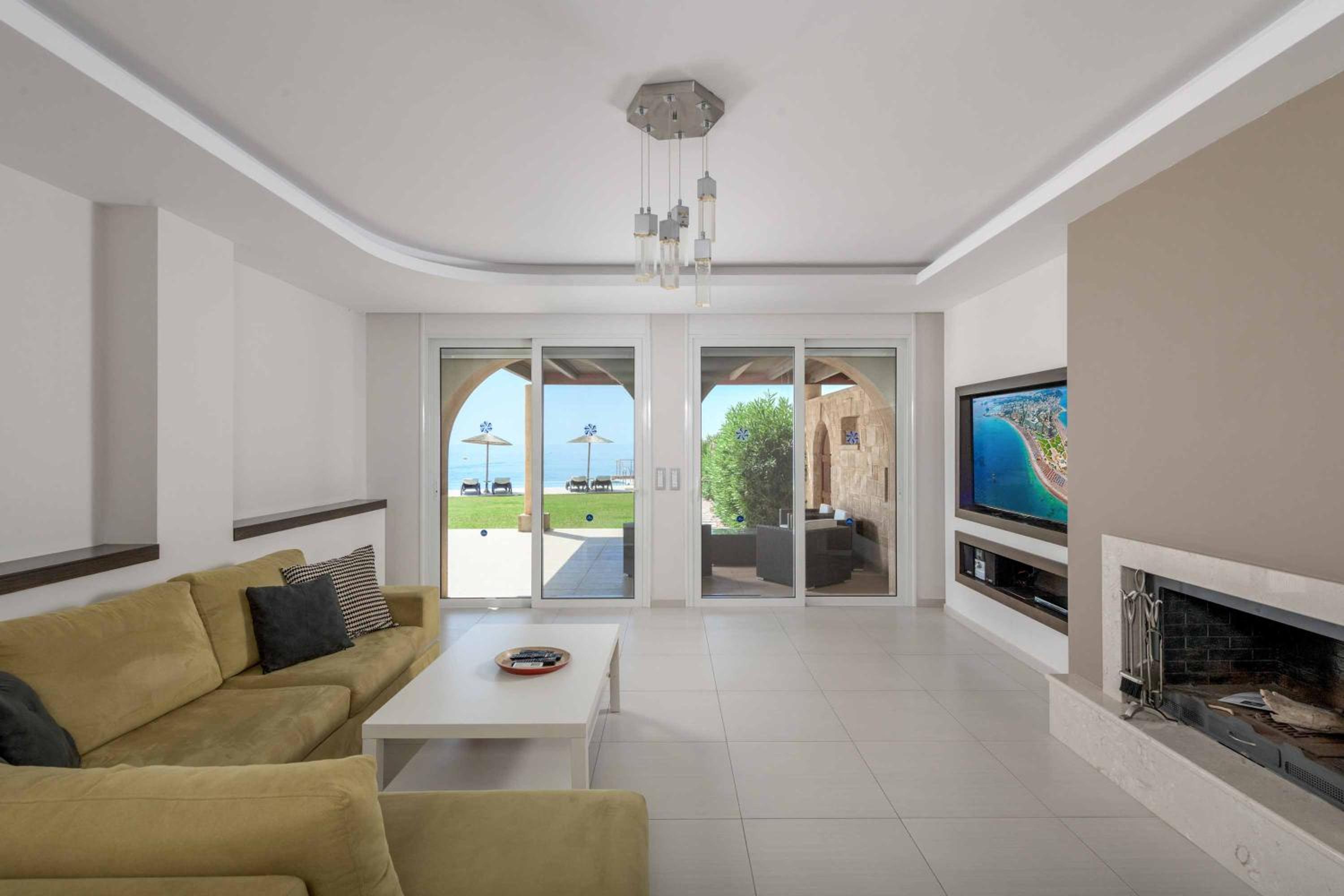 Villa photo 1