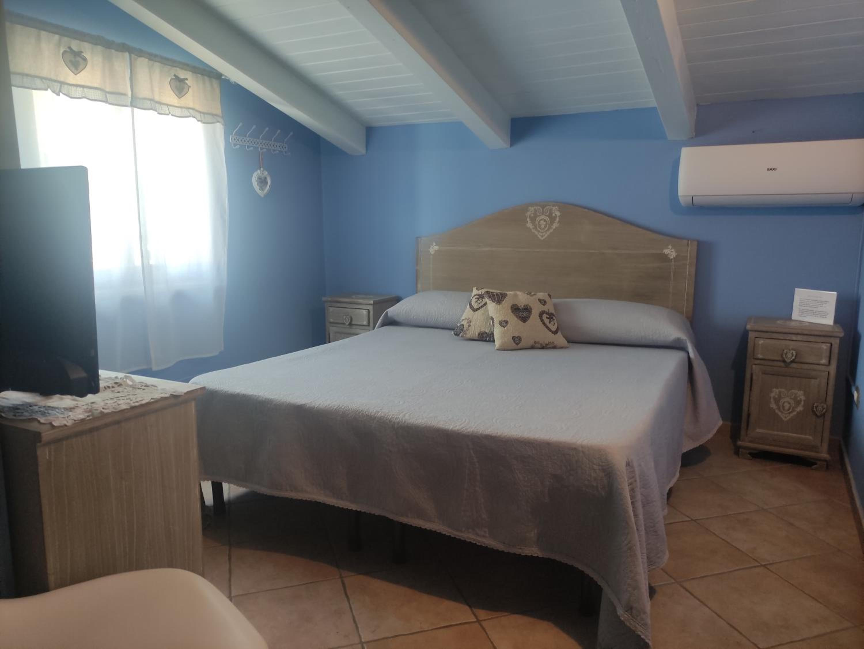 Double Room with Private Bathroom photo 3
