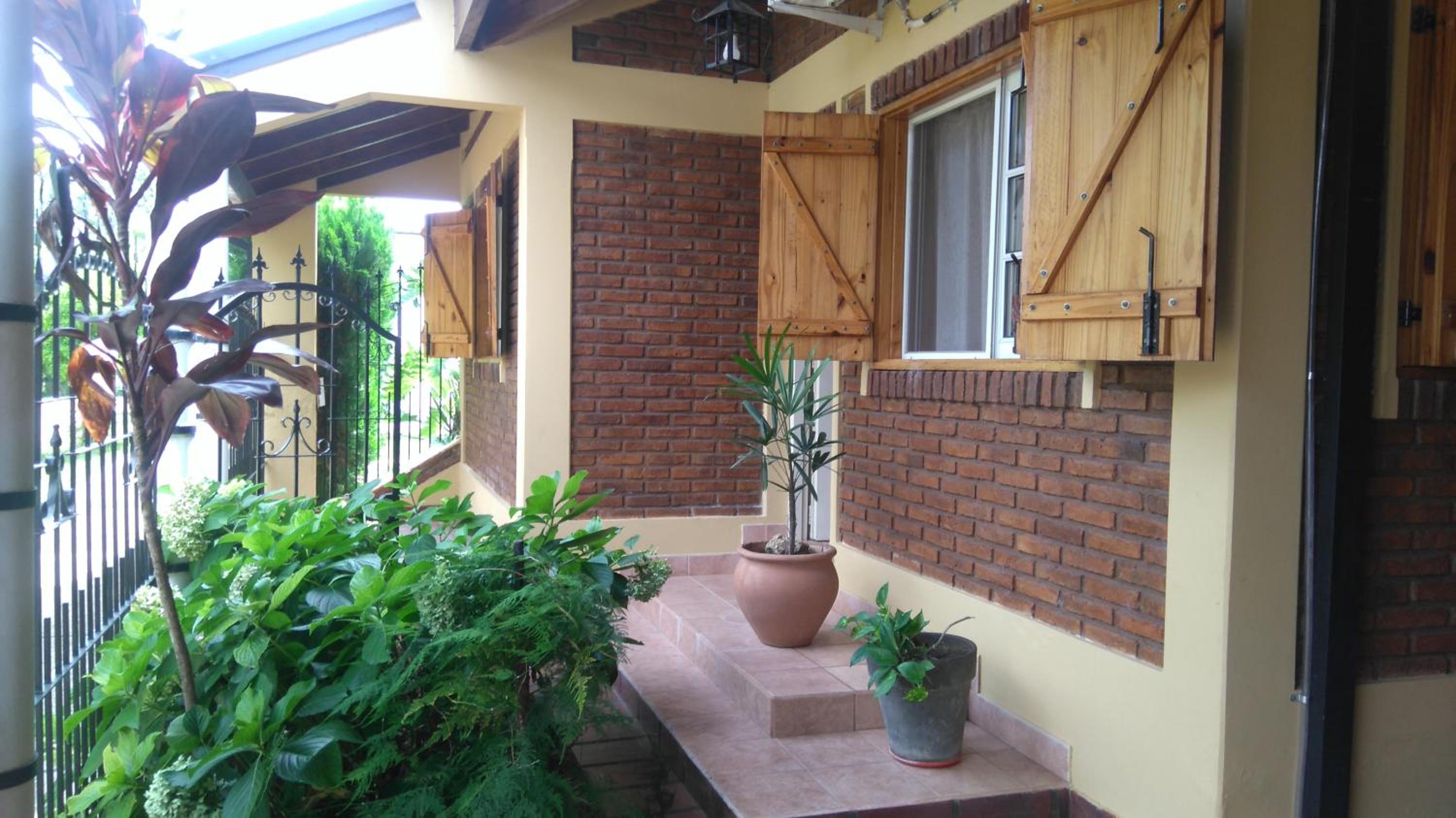 One-Bedroom House photo 1
