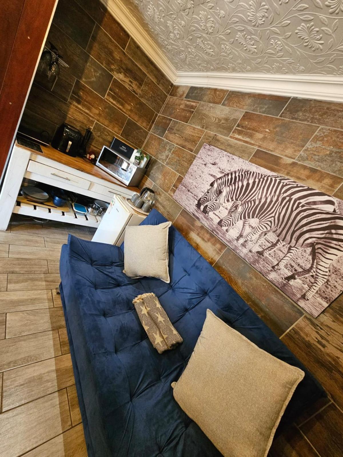 Family Room with Private Bathroom - Photo 39