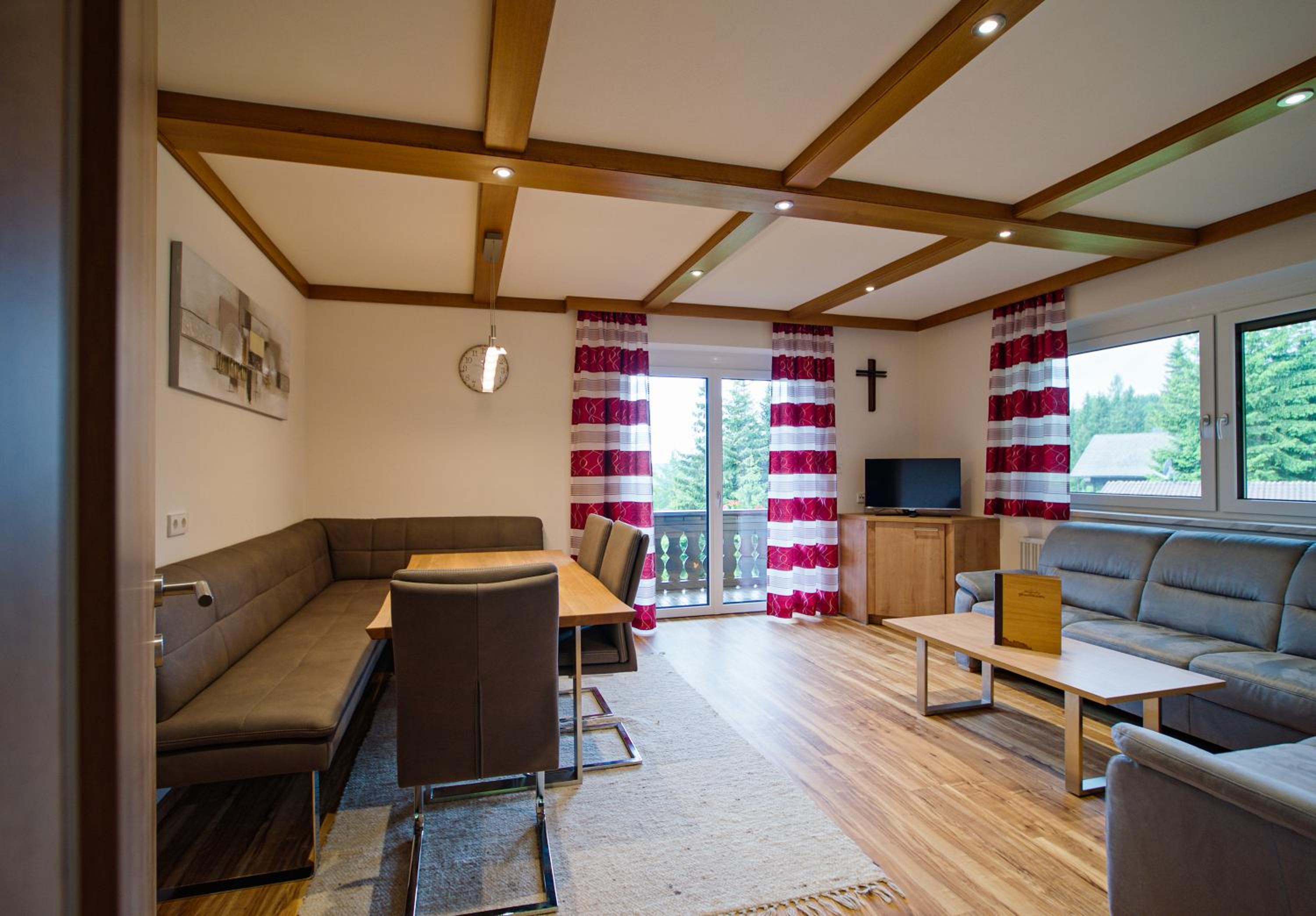 Three-Bedroom Apartment (4-8 Adults) photo 1