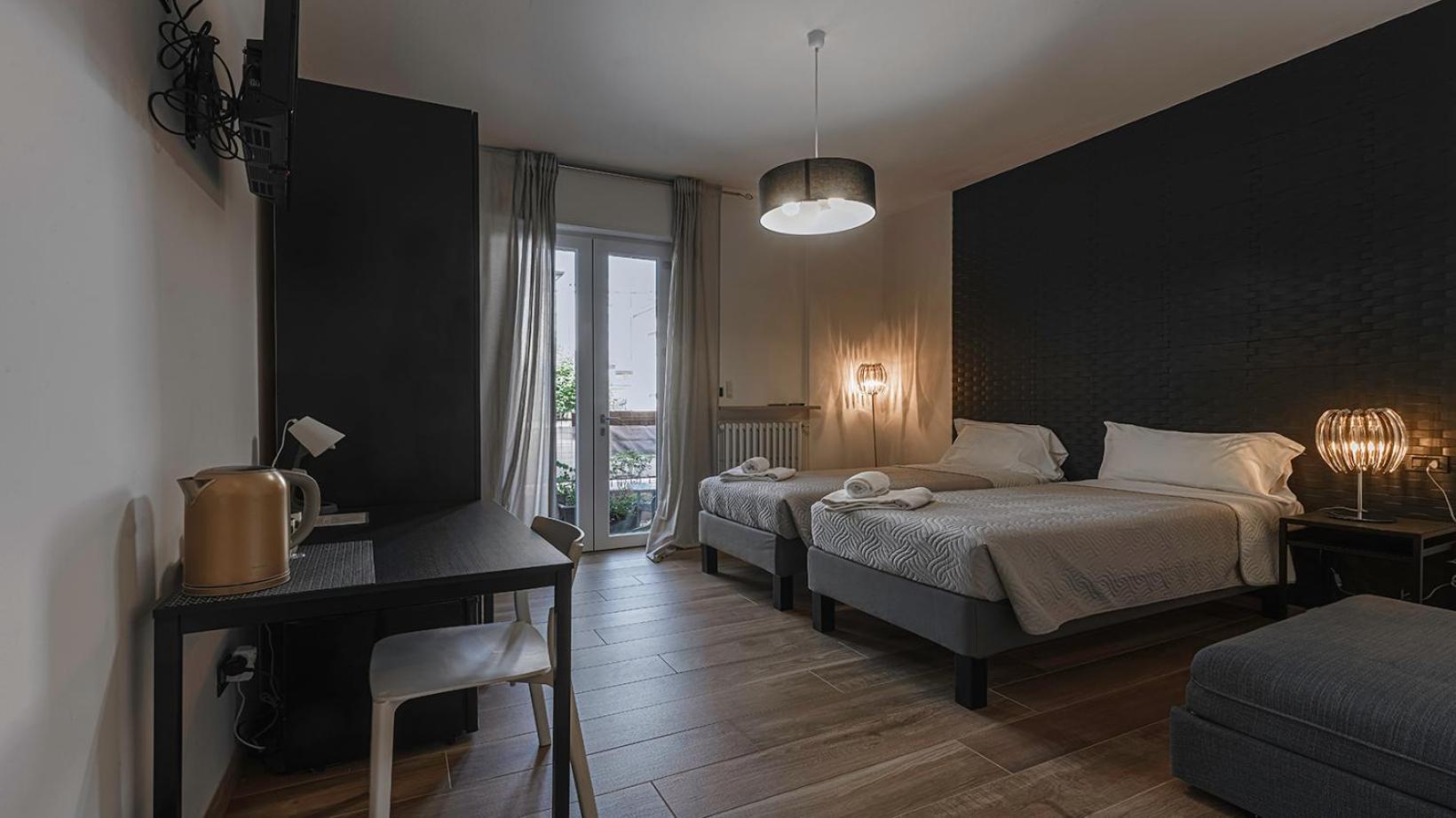 Large Double or Twin Room