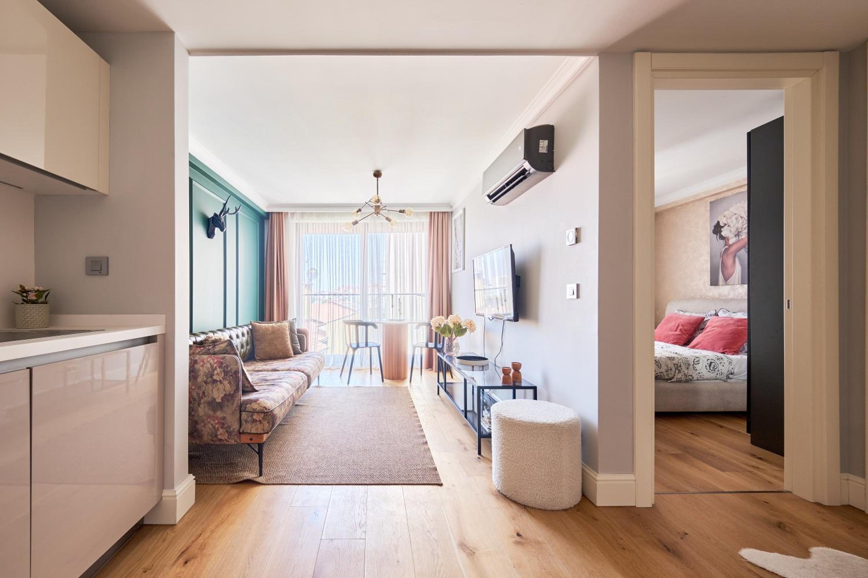 One-Bedroom Apartment with Garden View photo 1