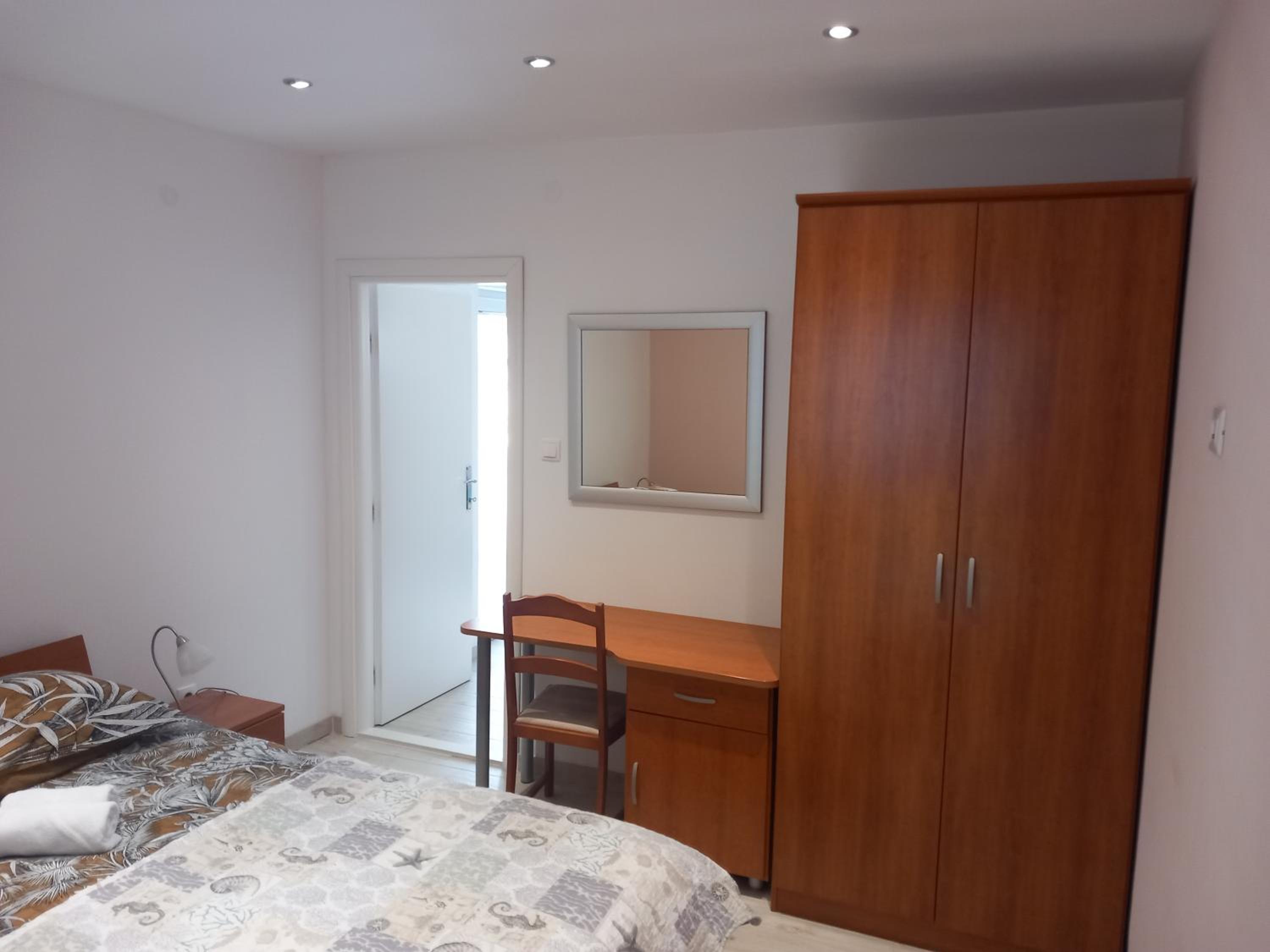 Apartment with Balcony - Photo 13