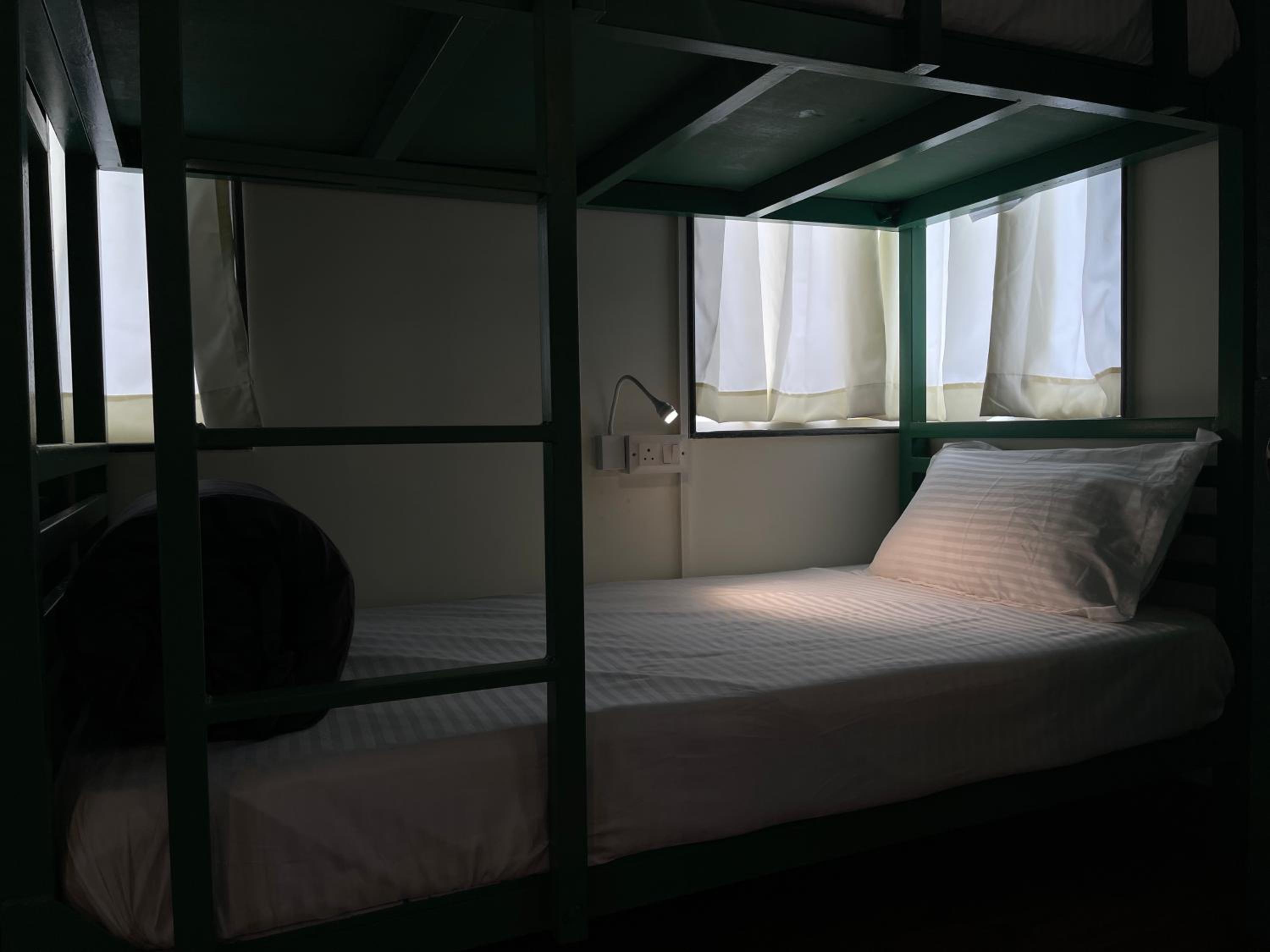 Bed in 8-Bed Mixed Dormitory Room photo 1