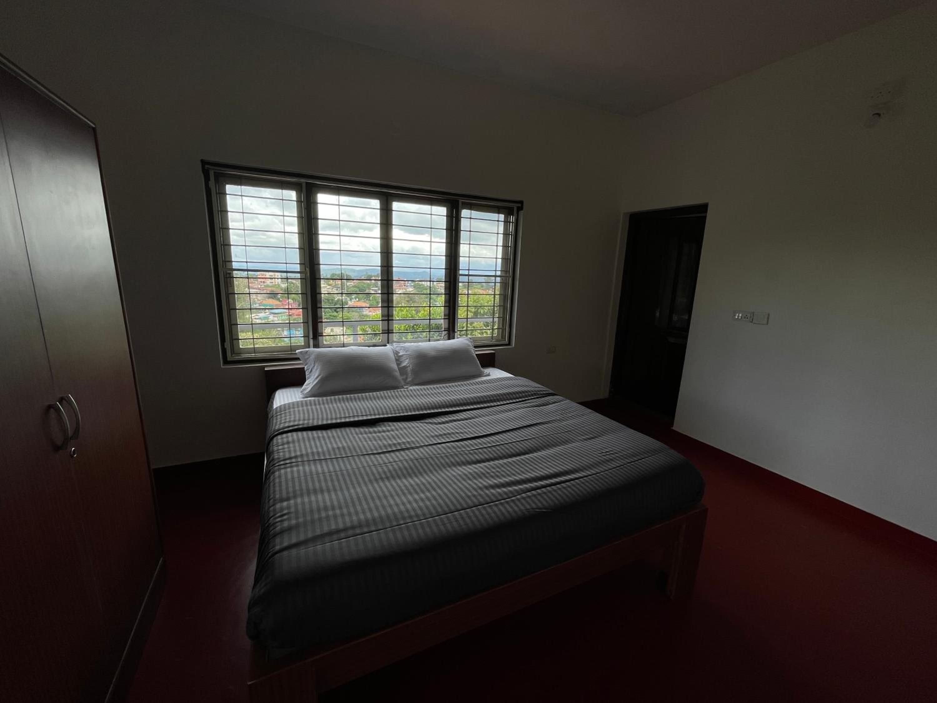 Double Room with Private Bathroom photo 2
