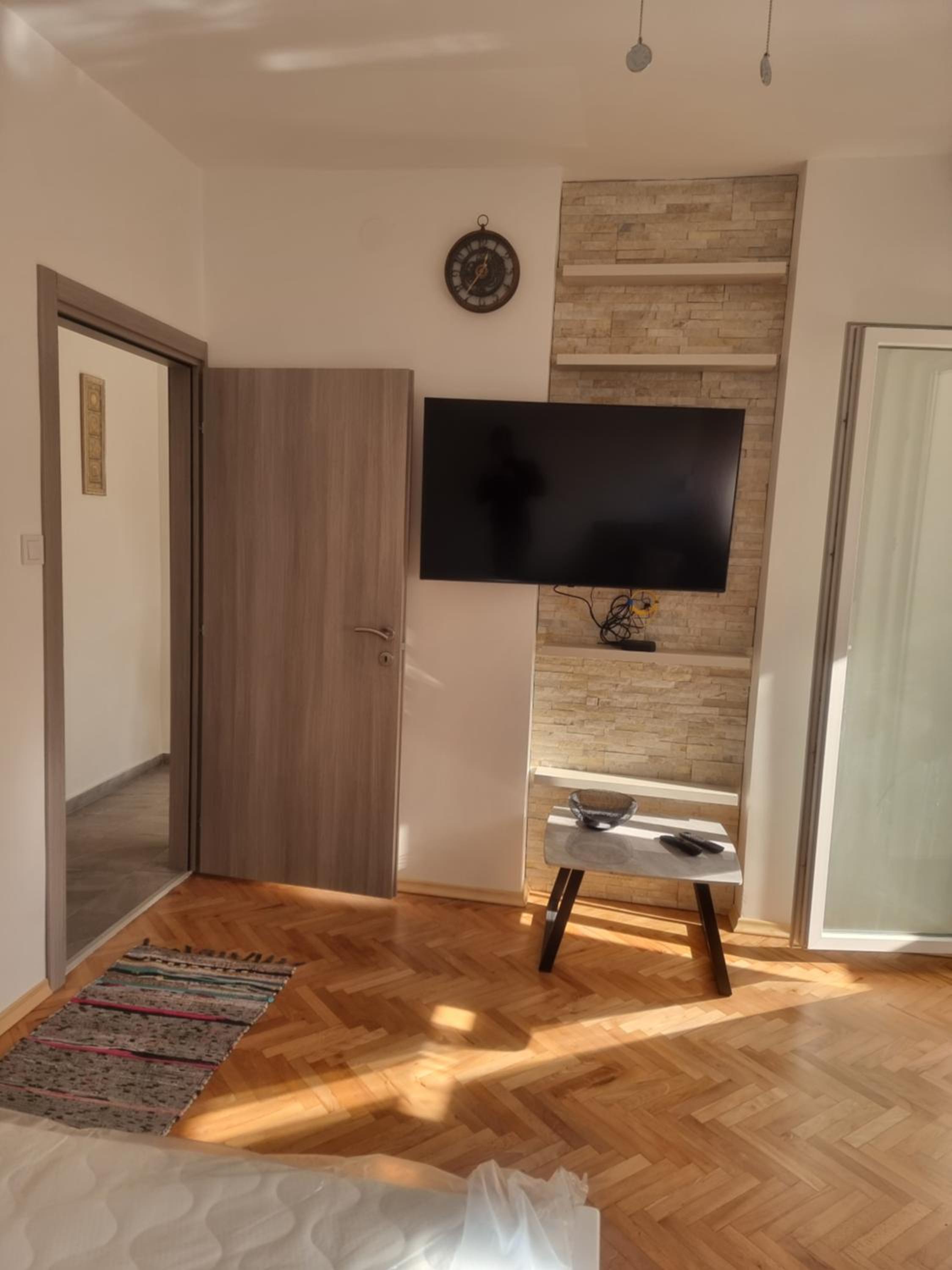 Deluxe Studio