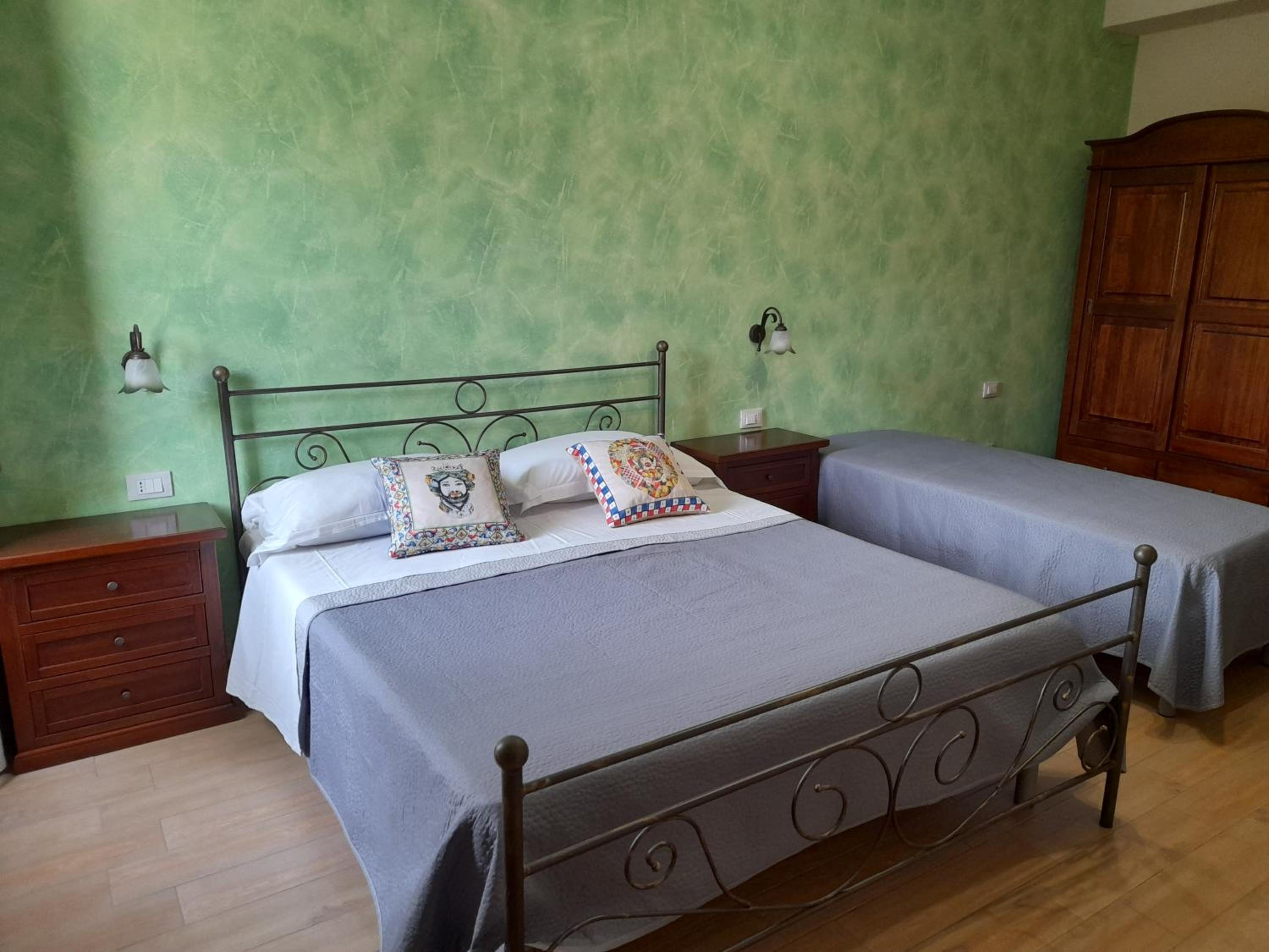Standard Double Room photo 1