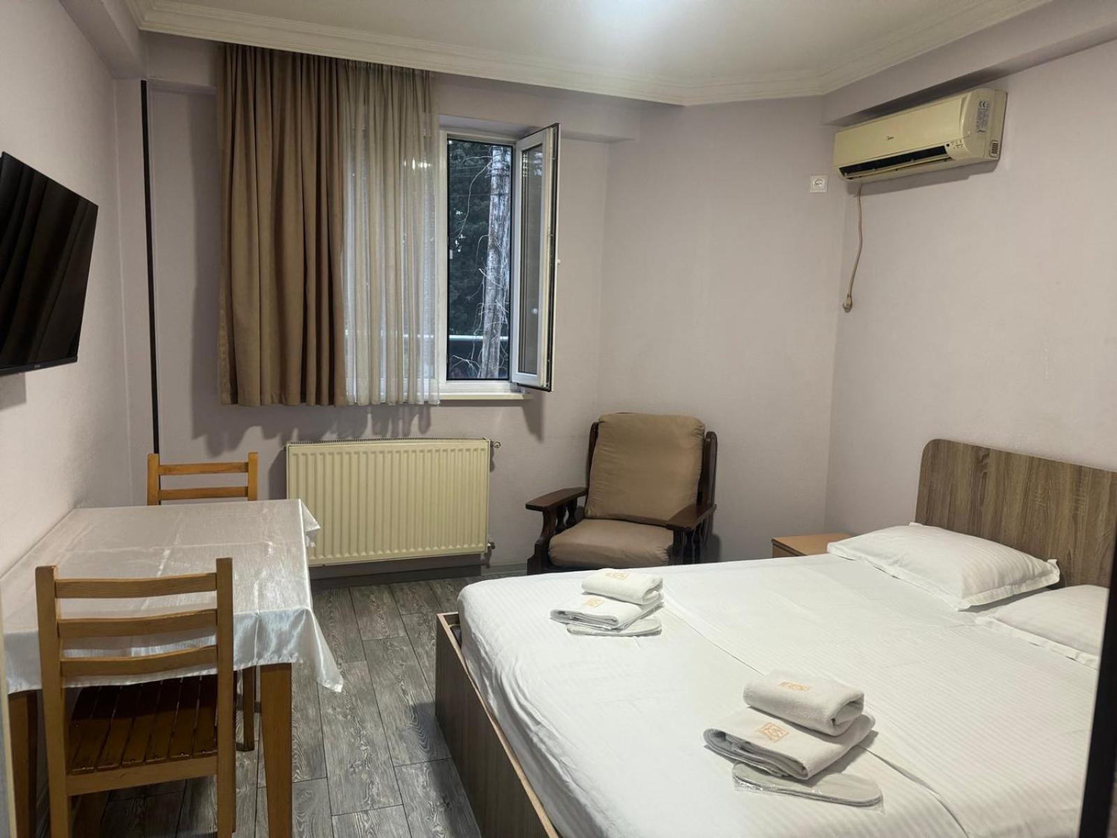 Double Room - Photo 1