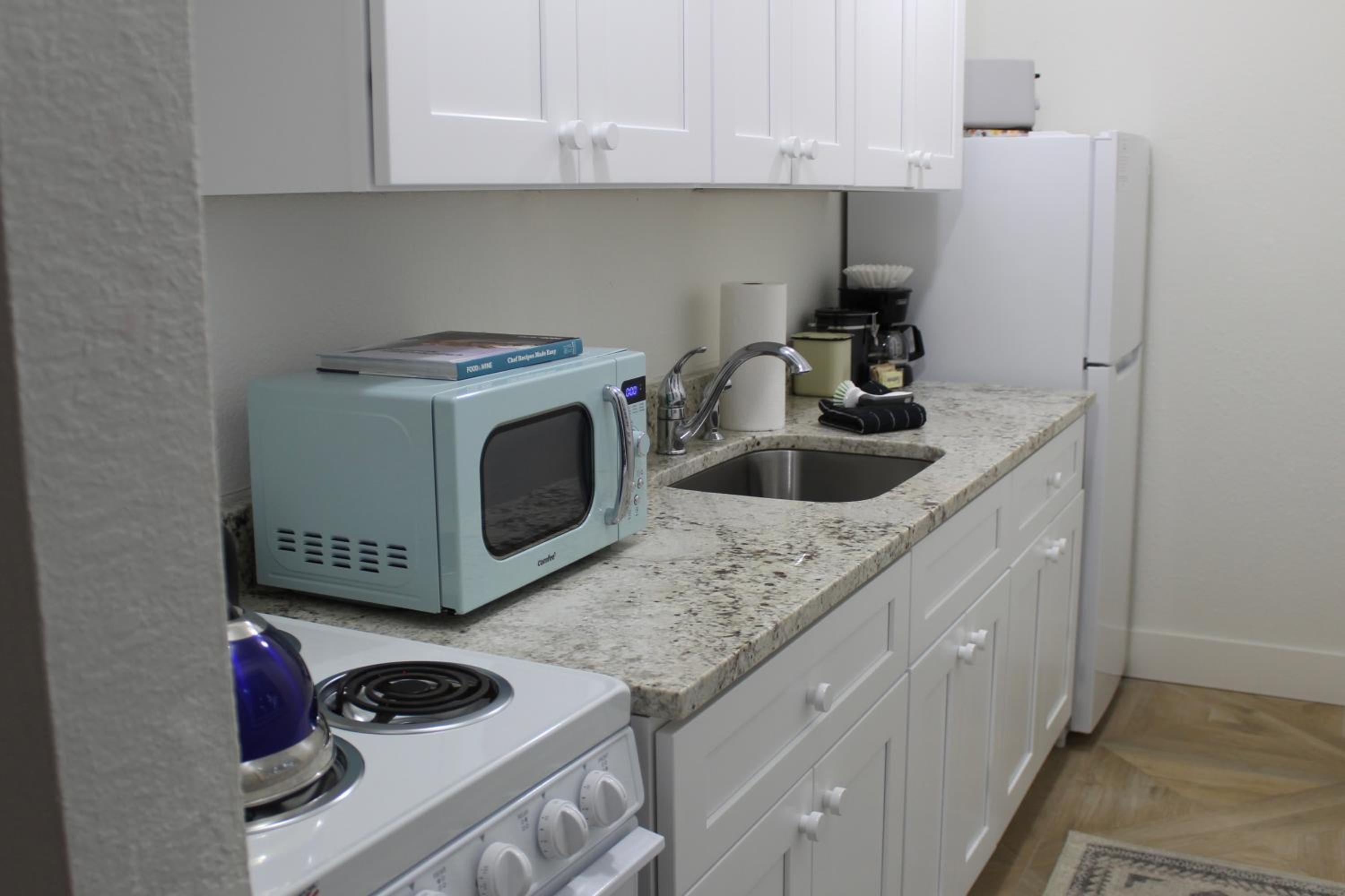 Apartment with Terrace photo 2