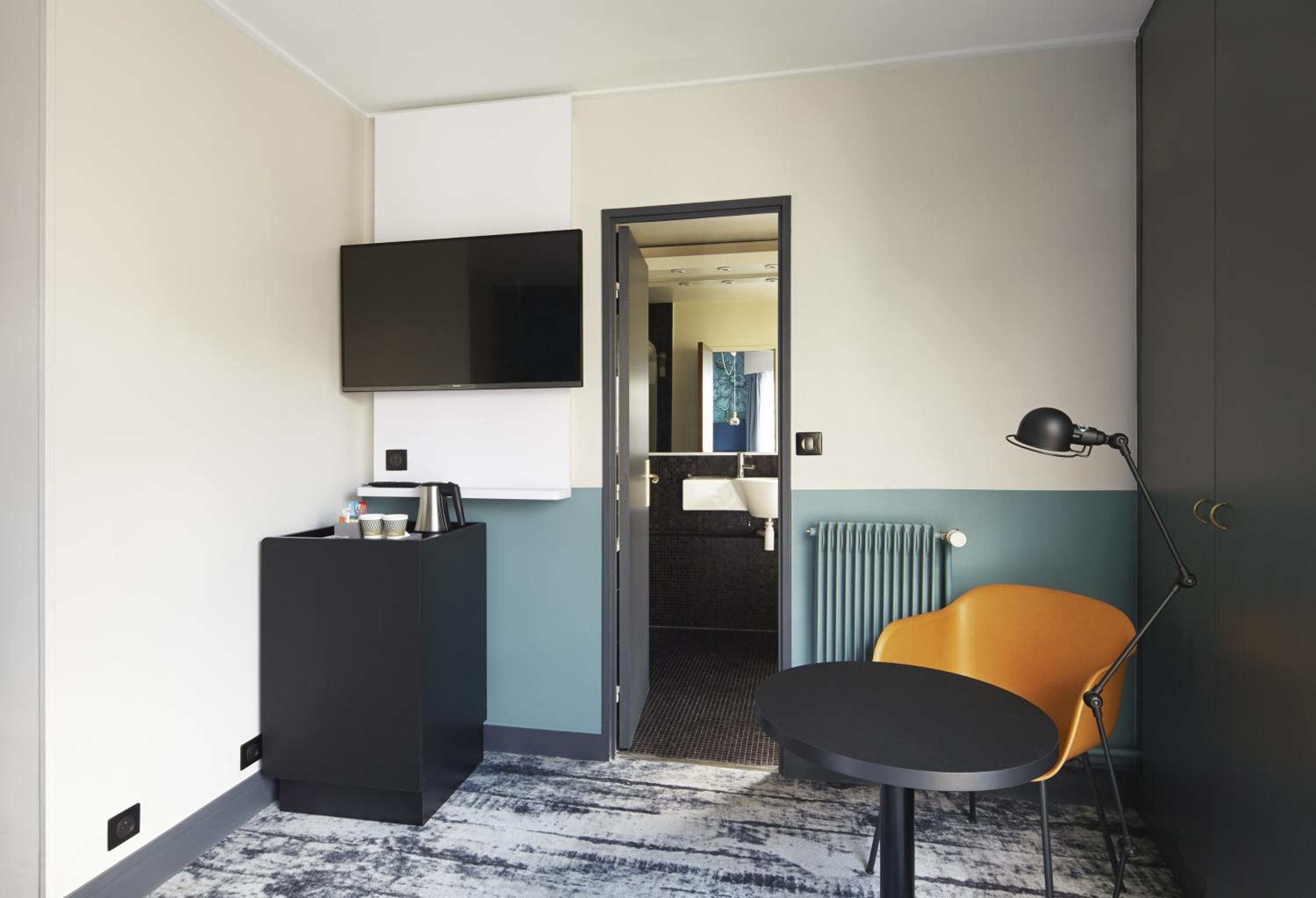 Standard Twin Room photo 3