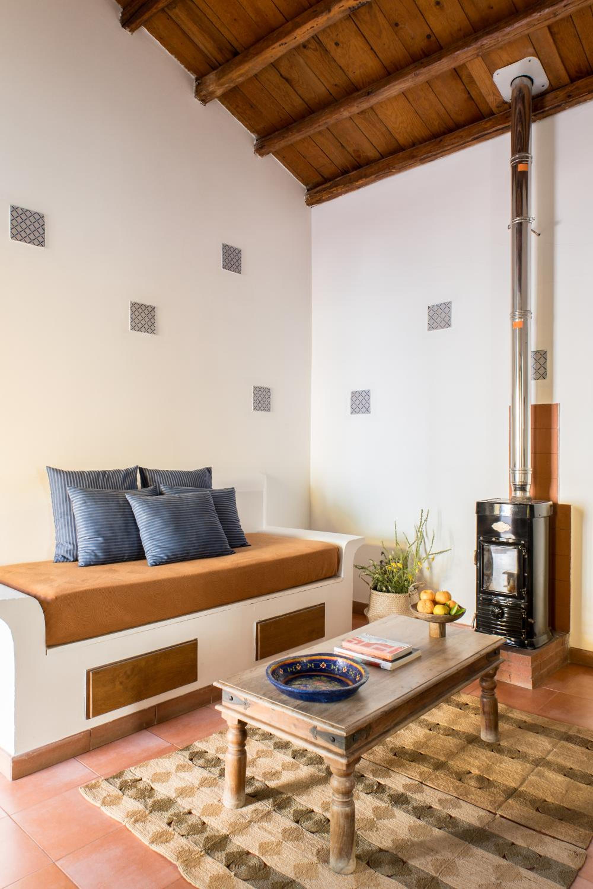 Apartment with View and Balcony photo 2