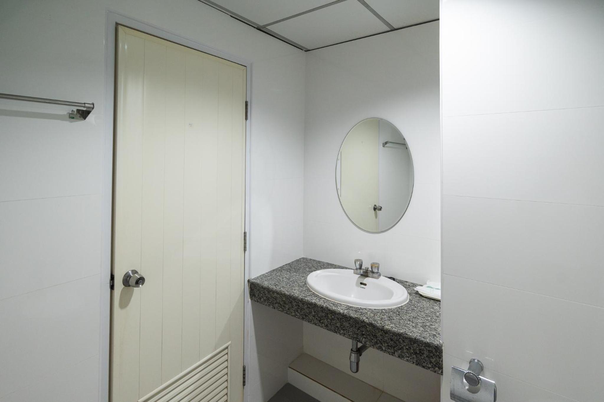 Standard Double Room - Photo 2