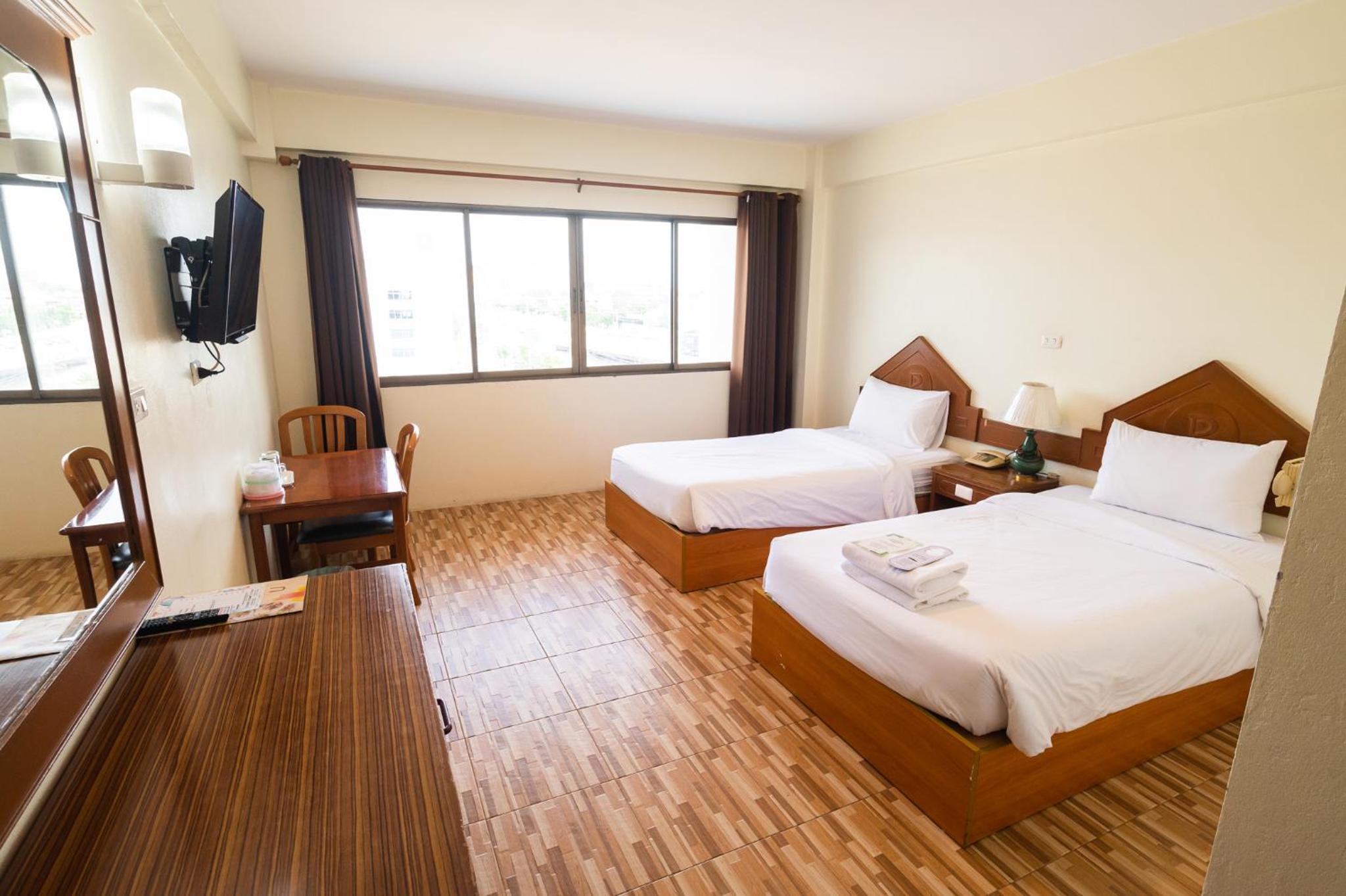 Standard Twin Room - Photo 5