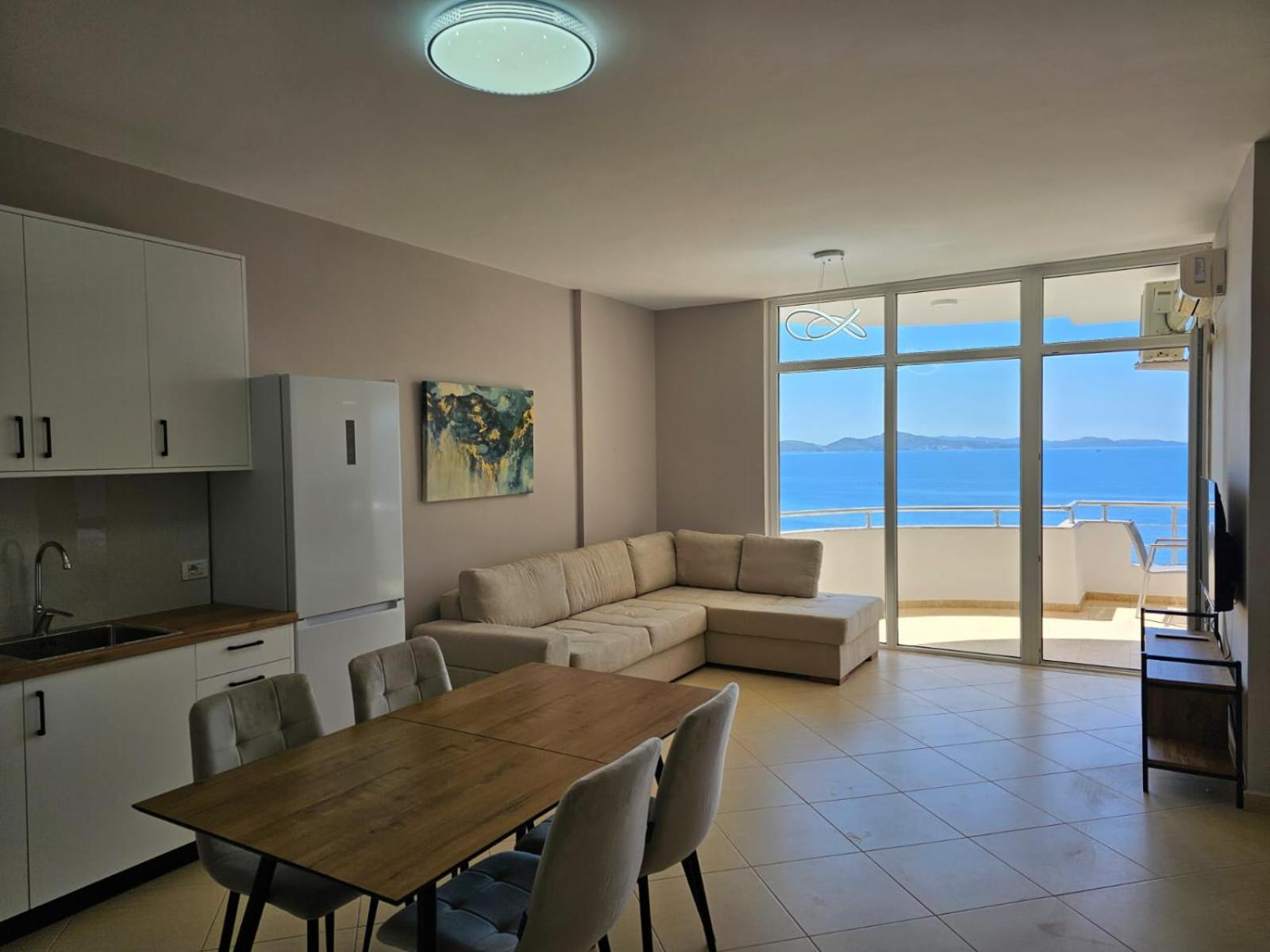One-Bedroom Apartment With Balcony And Sea View