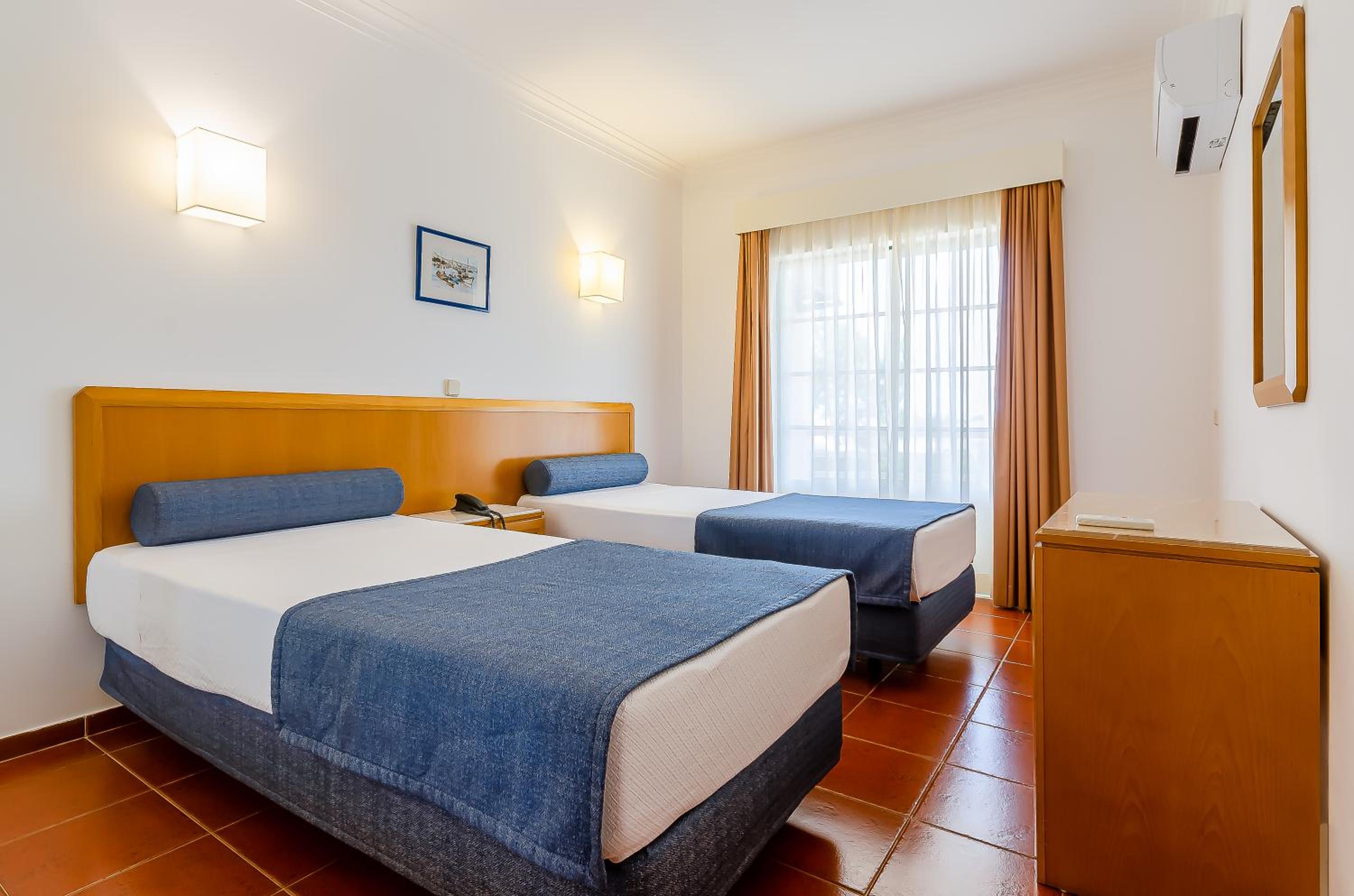 Apartamento com um quarto e varanda
