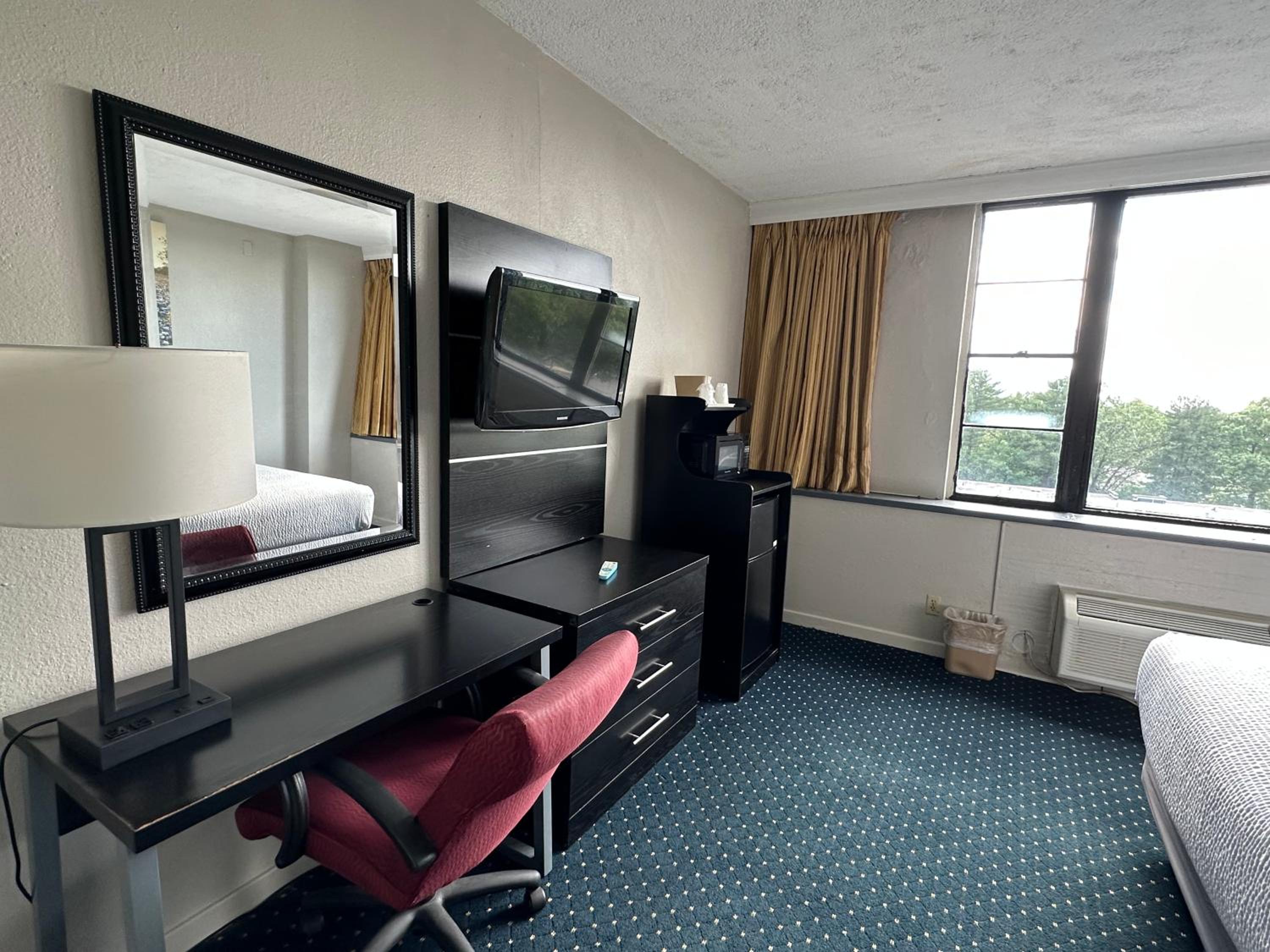 Double Room with Two Double Beds - Non-Smoking photo 2