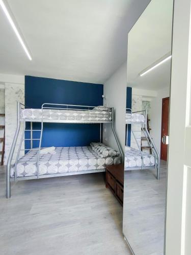 Triple Room with 1 Bunk Bed photo 2