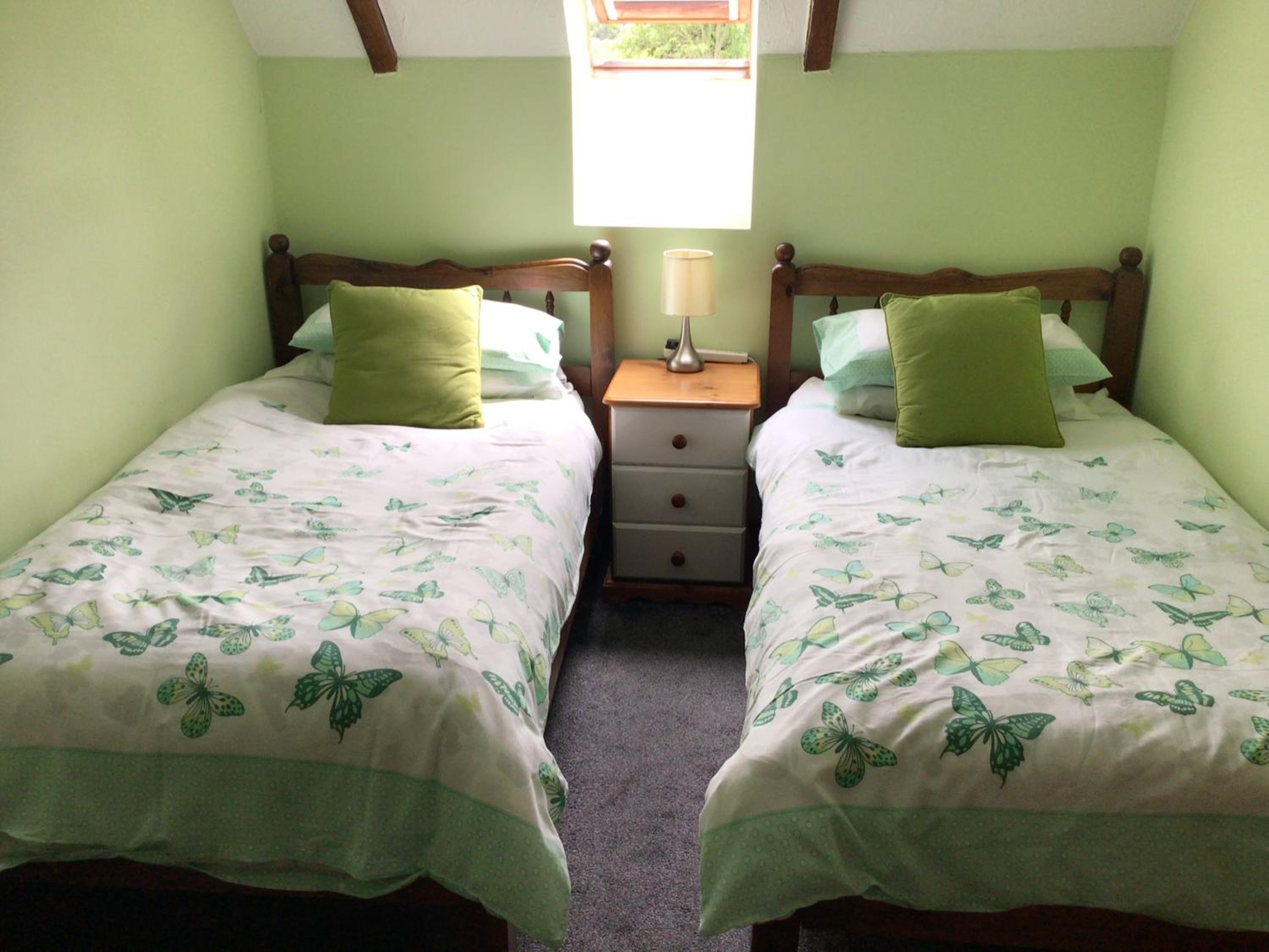 Standard Twin Room - Photo 1