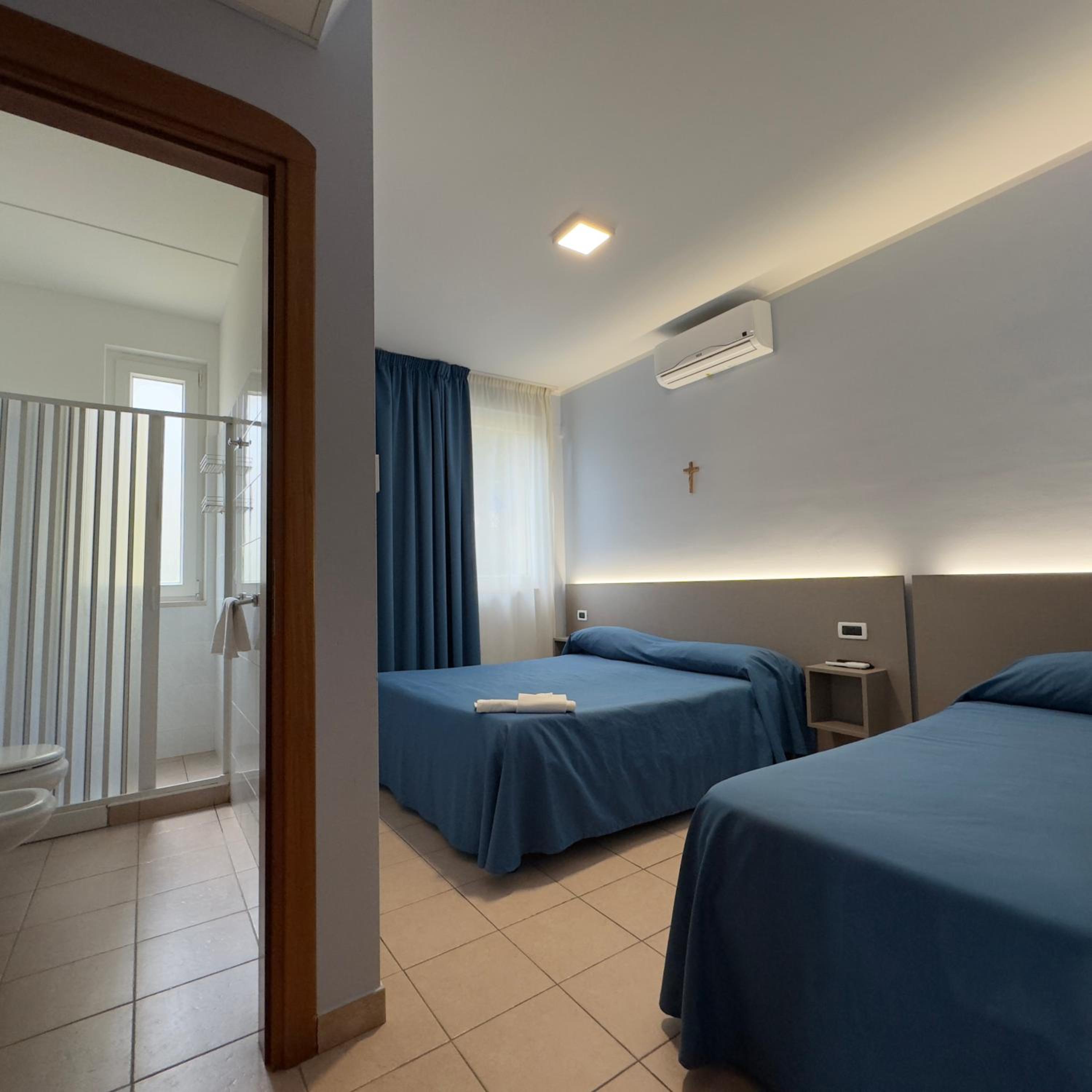 Twin Room photo 1