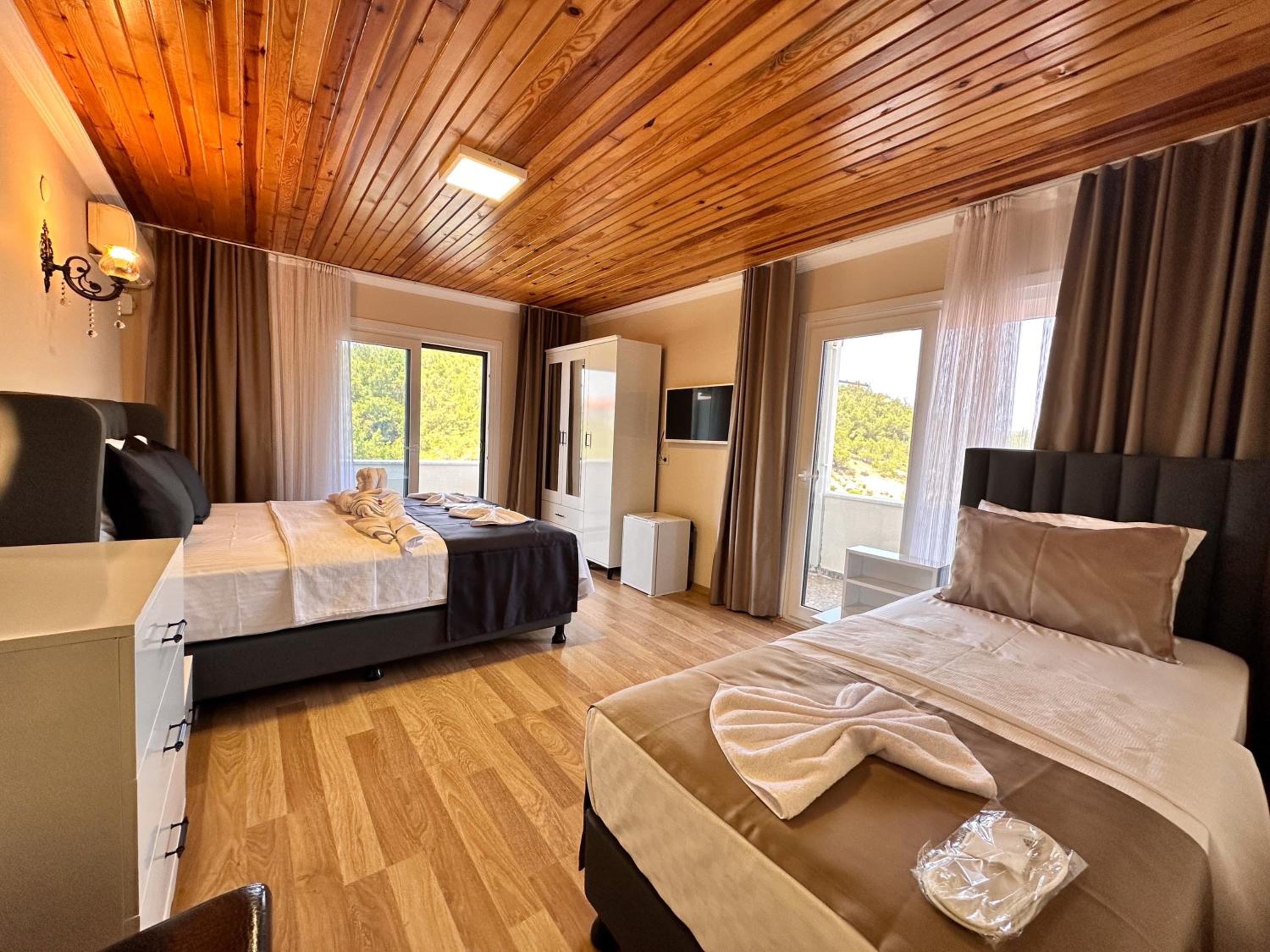 Triple Room